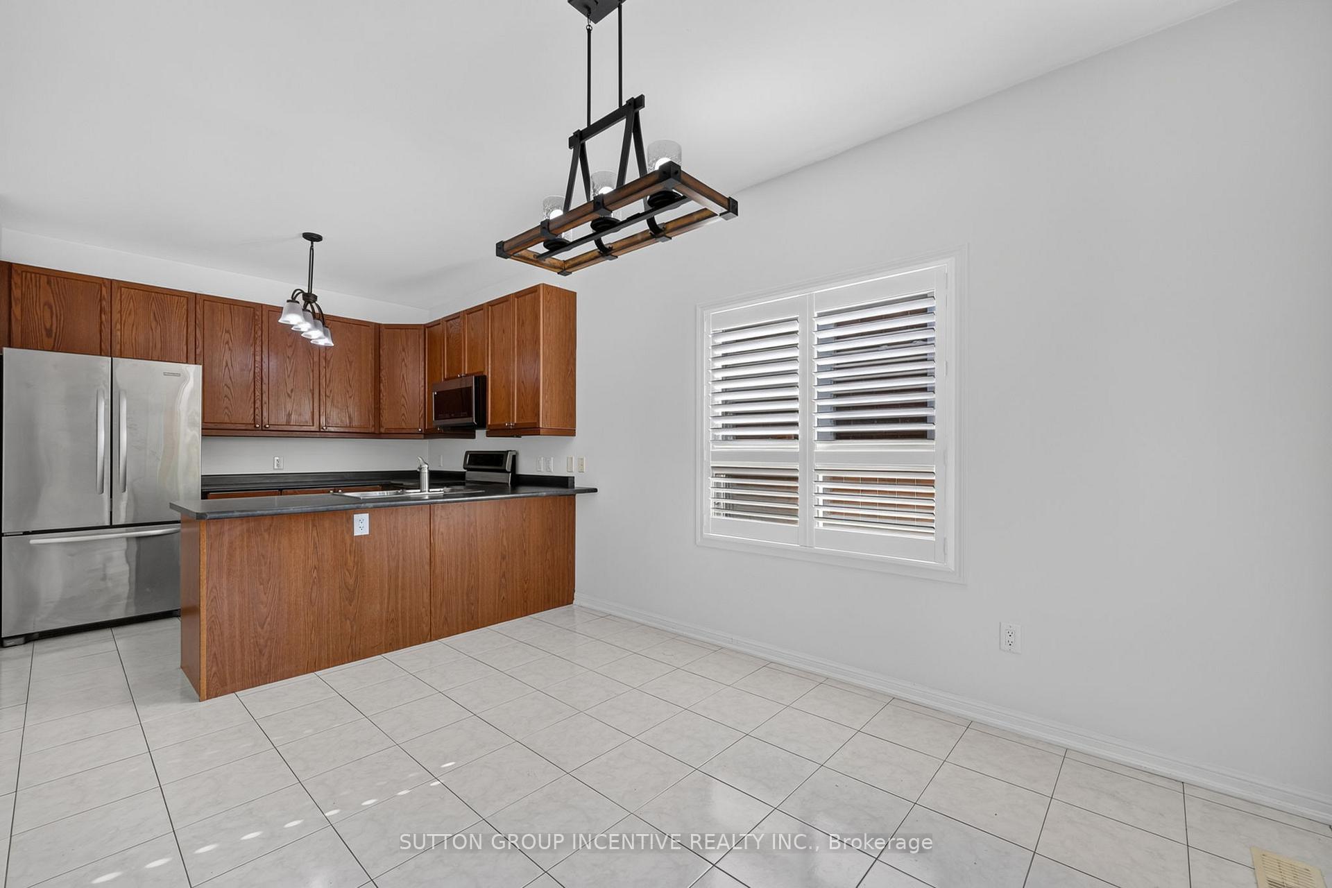 Photo 29 of 116 Sun King Crescent, Barrie, Innis-Shore — HOMEH