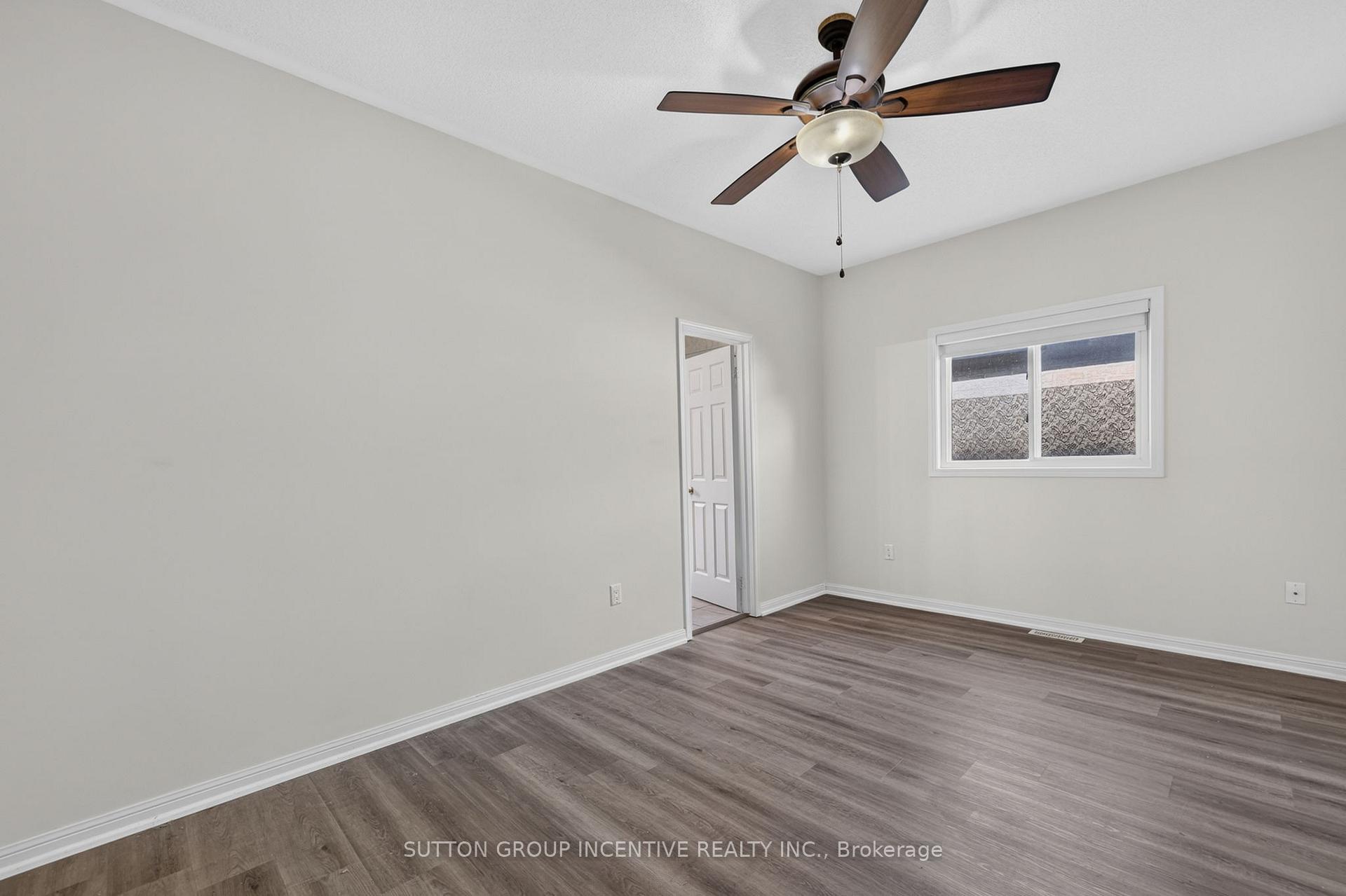 Photo 36 of 116 Sun King Crescent, Barrie, Innis-Shore — HOMEH
