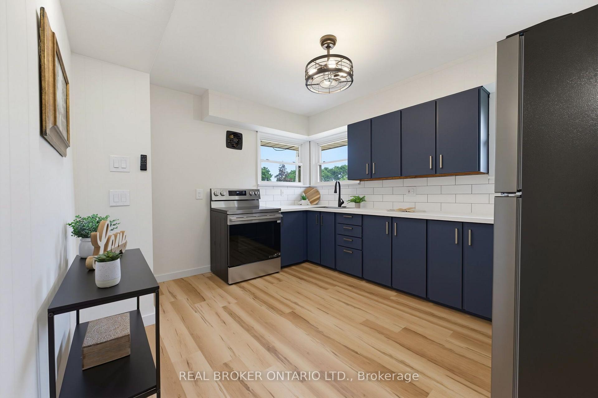 Photo 12 of 347 Blue Lake Road, Brant, South Dumfries — HOMEH