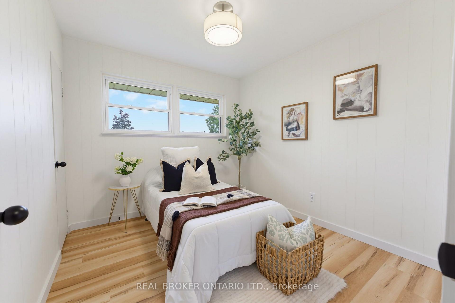 Photo 17 of 347 Blue Lake Road, Brant, South Dumfries — HOMEH