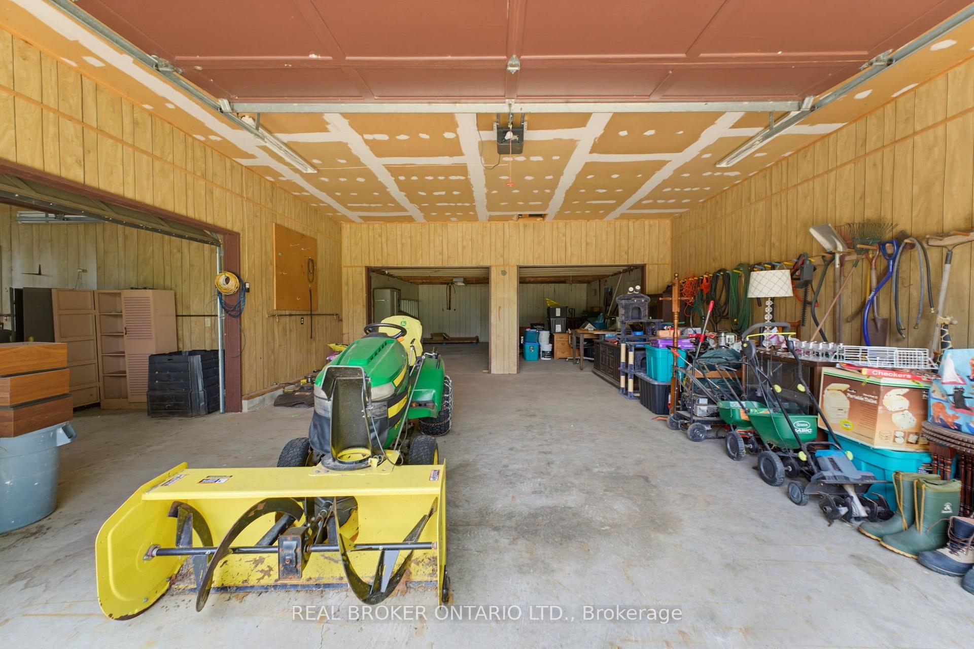 Photo 27 of 347 Blue Lake Road, Brant, South Dumfries — HOMEH