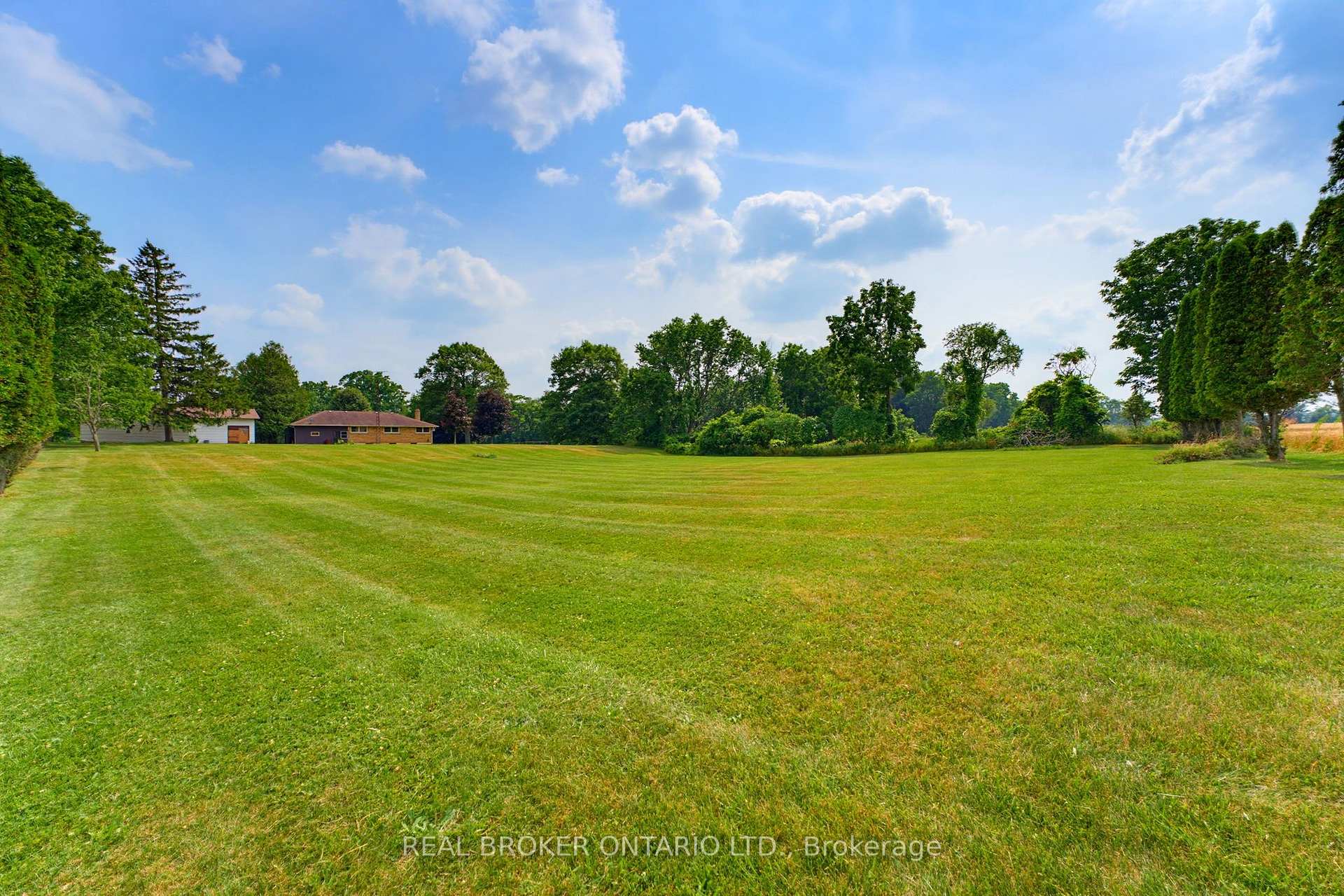 Photo 33 of 347 Blue Lake Road, Brant, South Dumfries — HOMEH