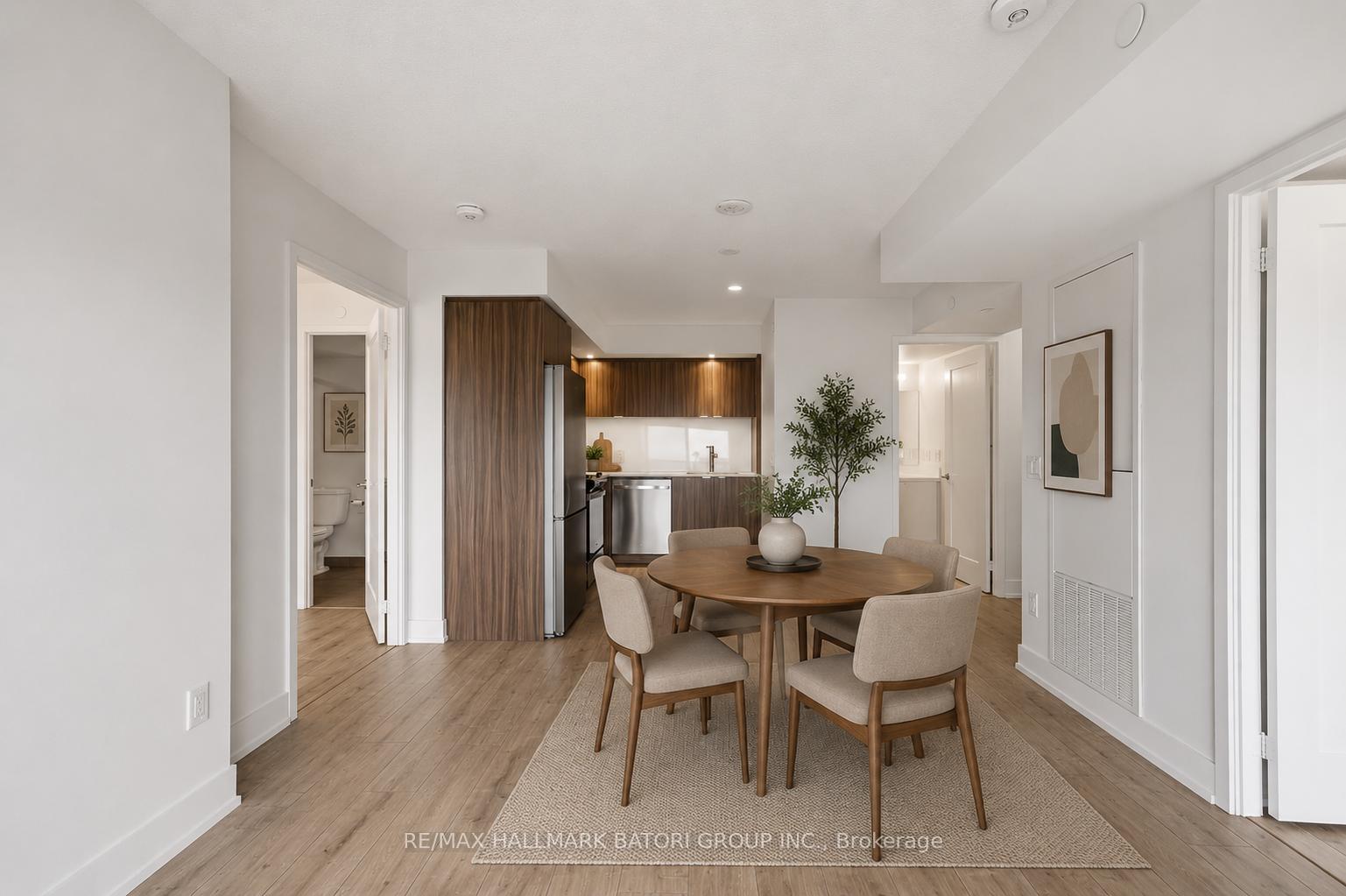 Photo 3 of Unit 1505, 10 Eva Road, Etobicoke, Etobicoke West Mall — HOMEH
