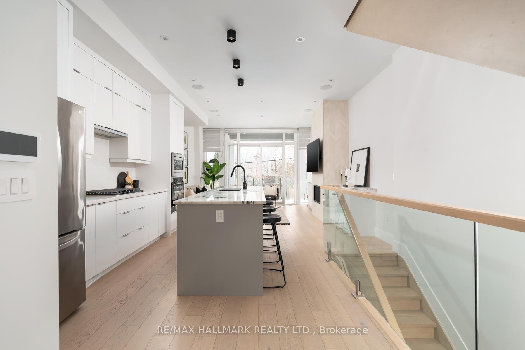 Photo 8 of 167 Sammon Avenue, Toronto, Danforth Village-East York — HOMEH