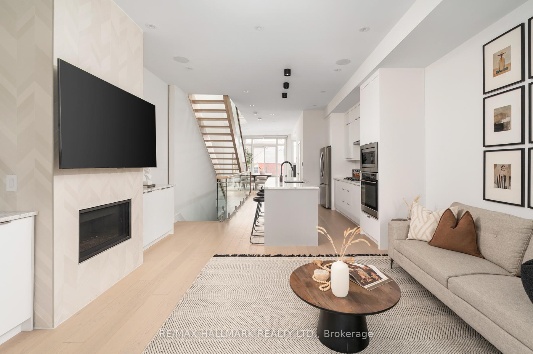 Photo 16 of 167 Sammon Avenue, Toronto, Danforth Village-East York — HOMEH