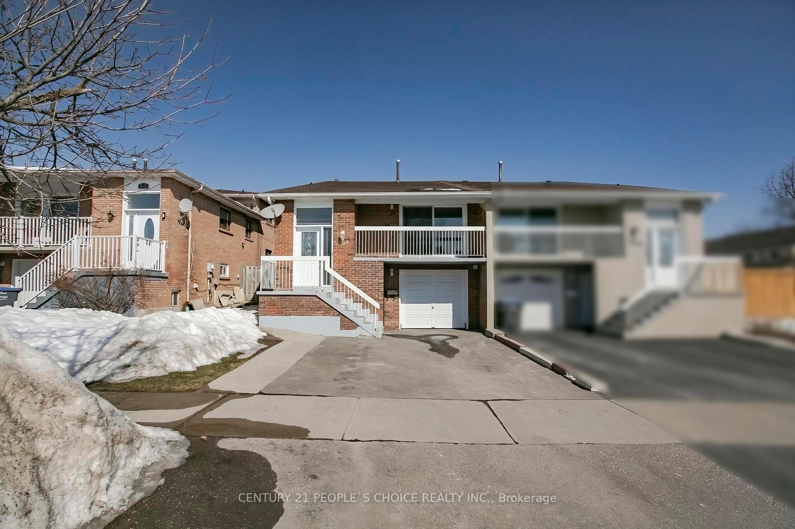 Front of Unit Lower, 106 Winterfold Drive
