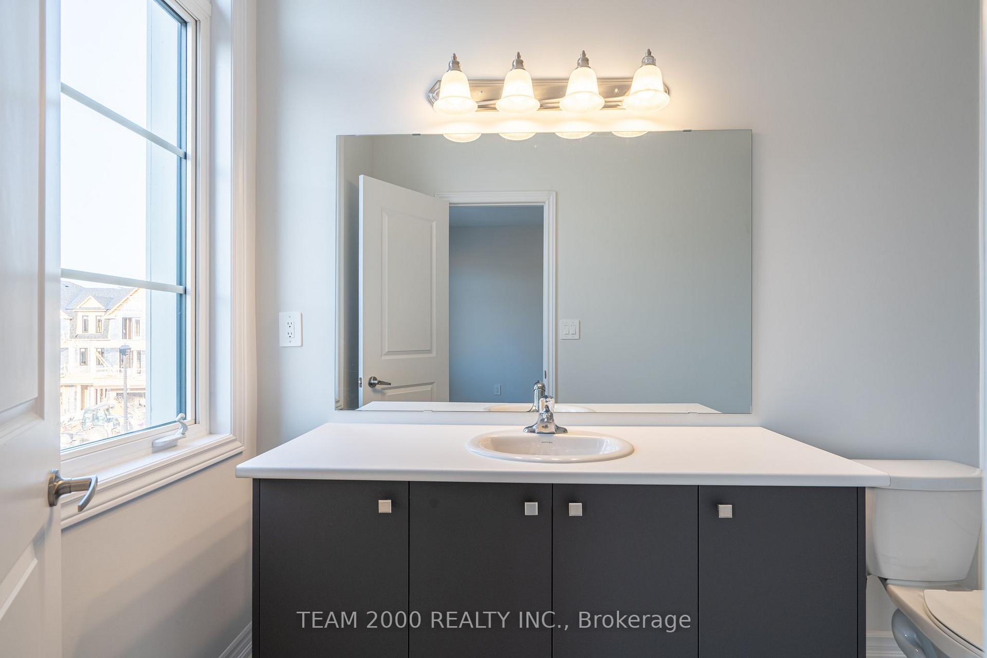 Photo 35 of 5971 Saigon Street, Mississauga, East Credit — HOMEH