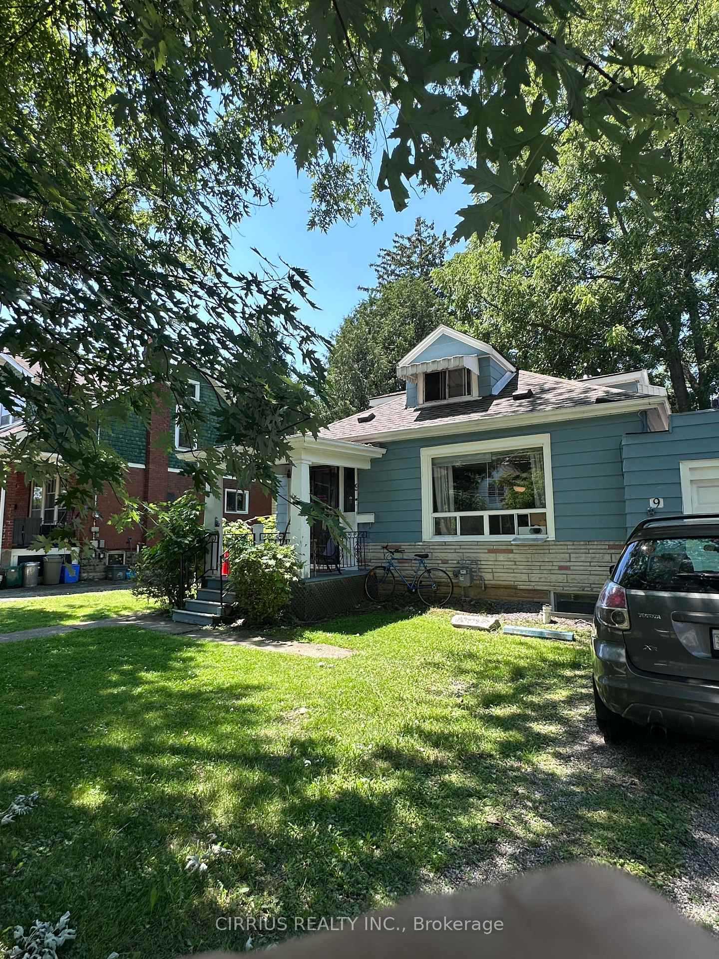 Photo 5 of 9 Norfolk Street N, Hamilton, Ainslie Wood — HOMEH
