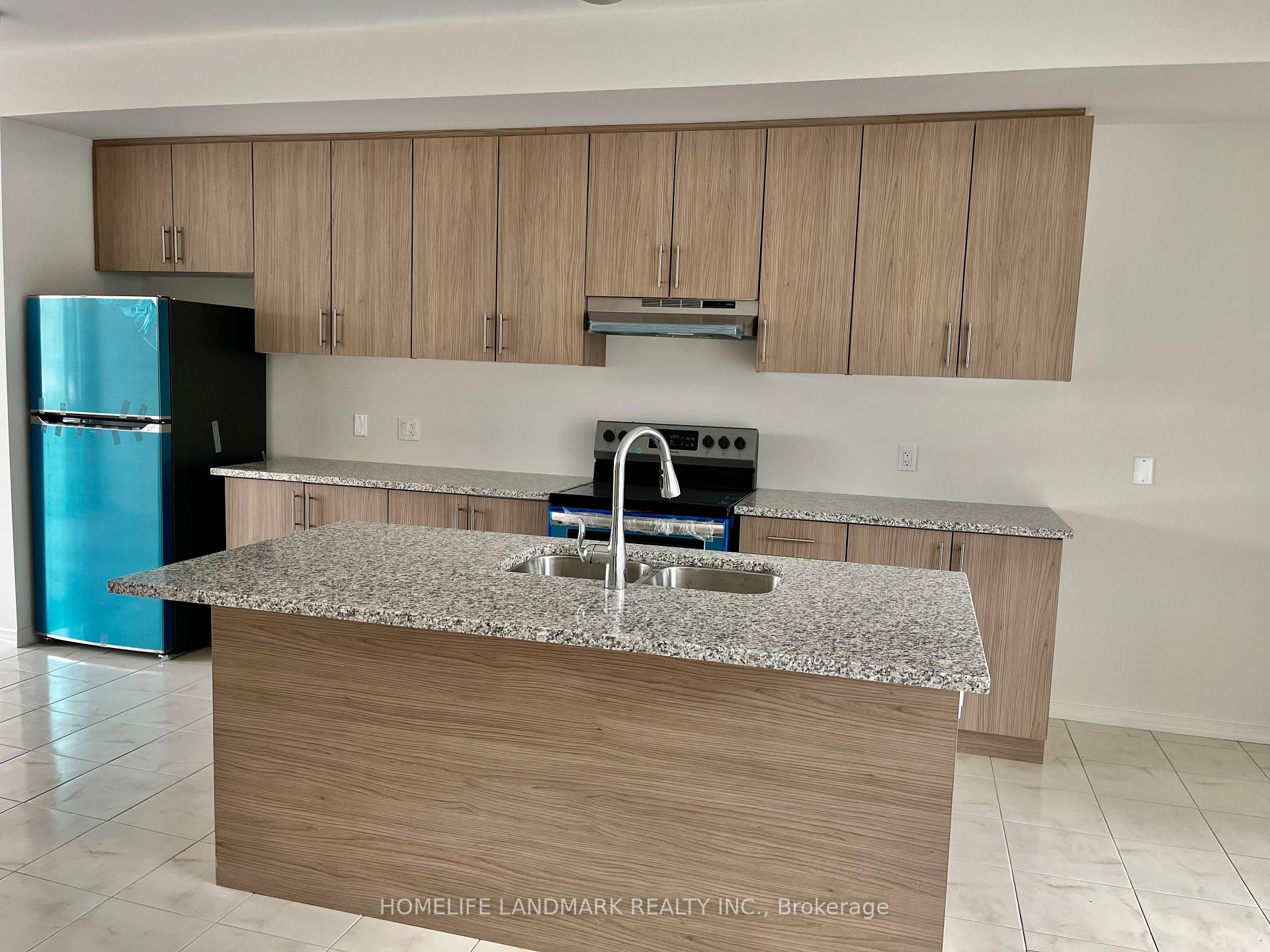 Photo 2 of 1420 Coral Springs Path, Oshawa, Taunton — HOMEH