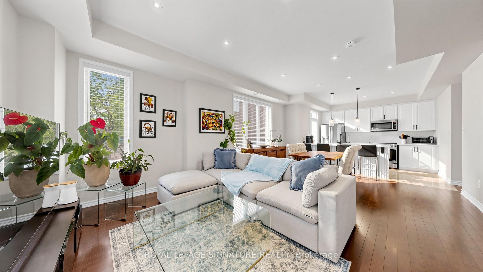 Photo 1 of Unit 10, 35 Heron Park Place, Scarborough, West Hill — HOMEH