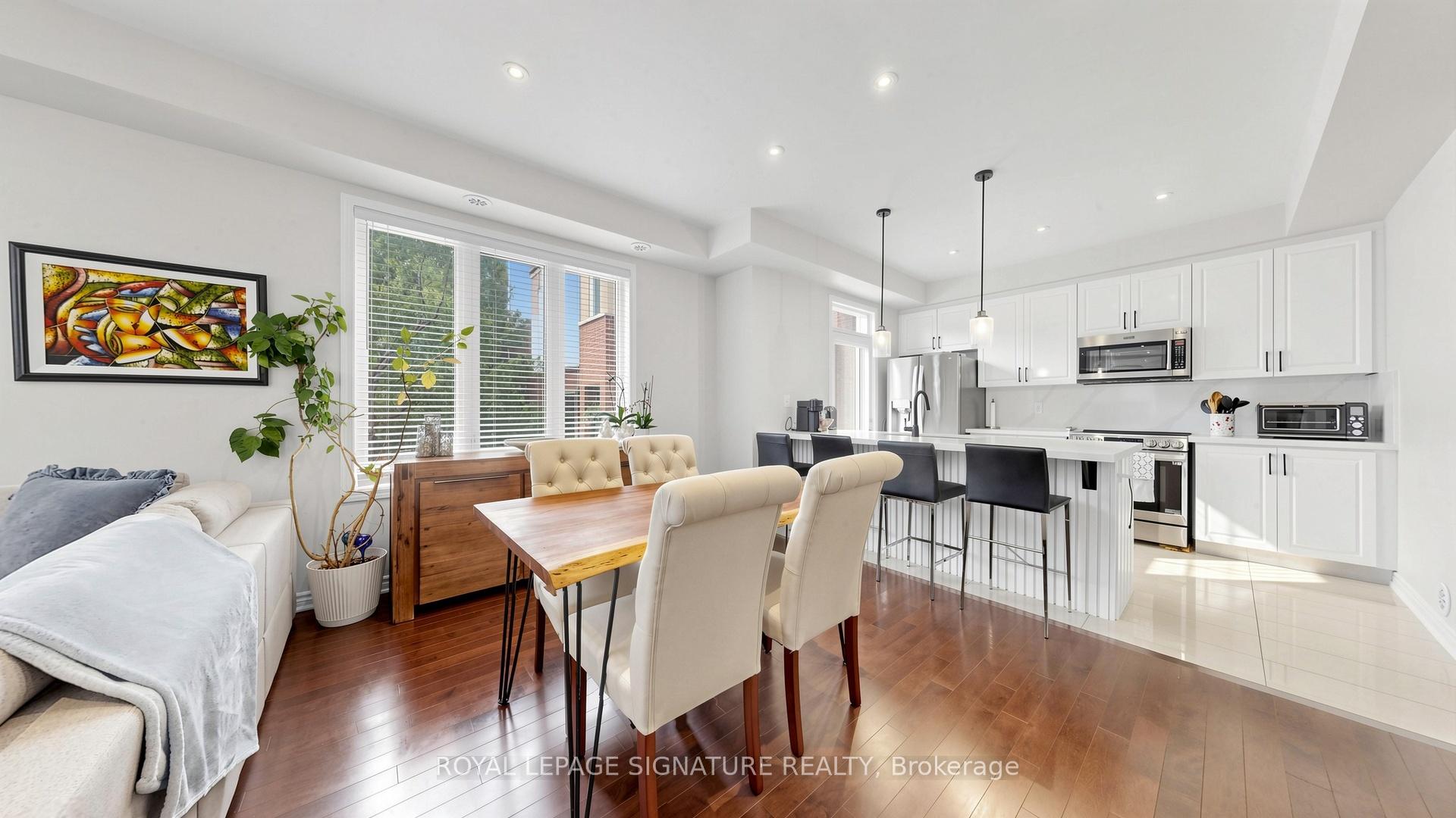 Photo 6 of Unit 10, 35 Heron Park Place, Scarborough, West Hill — HOMEH