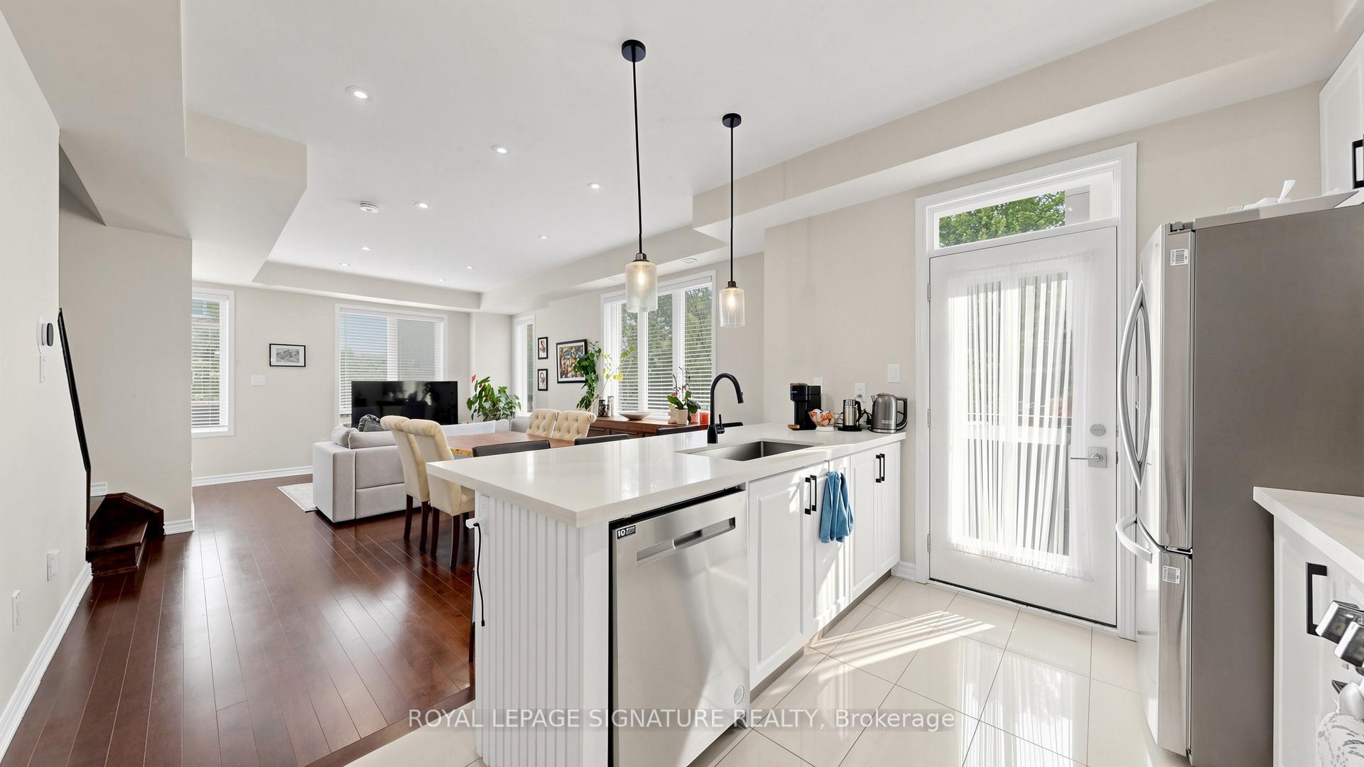 Photo 10 of Unit 10, 35 Heron Park Place, Scarborough, West Hill — HOMEH