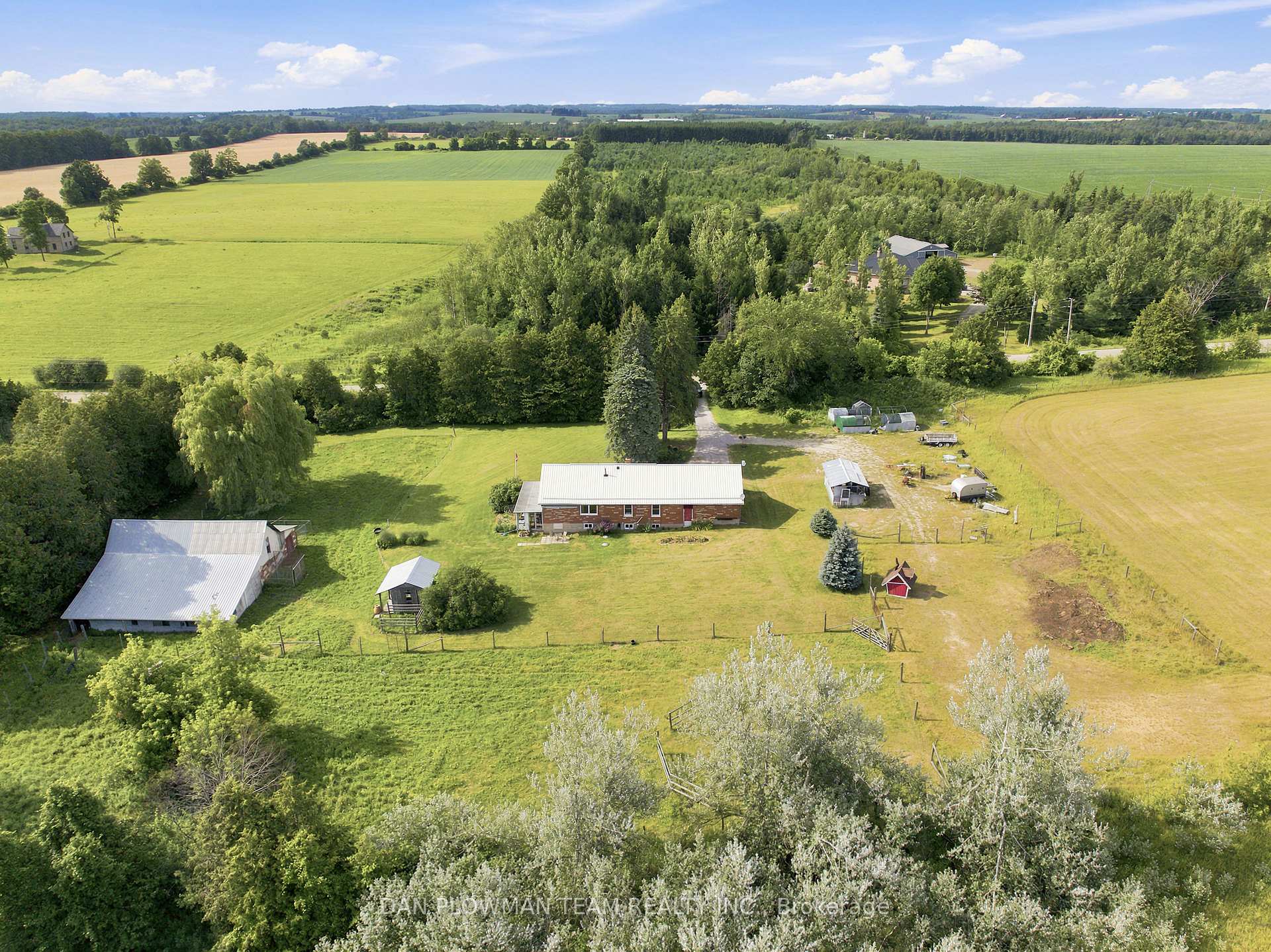 Photo 3 of 590S Brock Concession Rd 4, Brock, Rural Brock — HOMEH