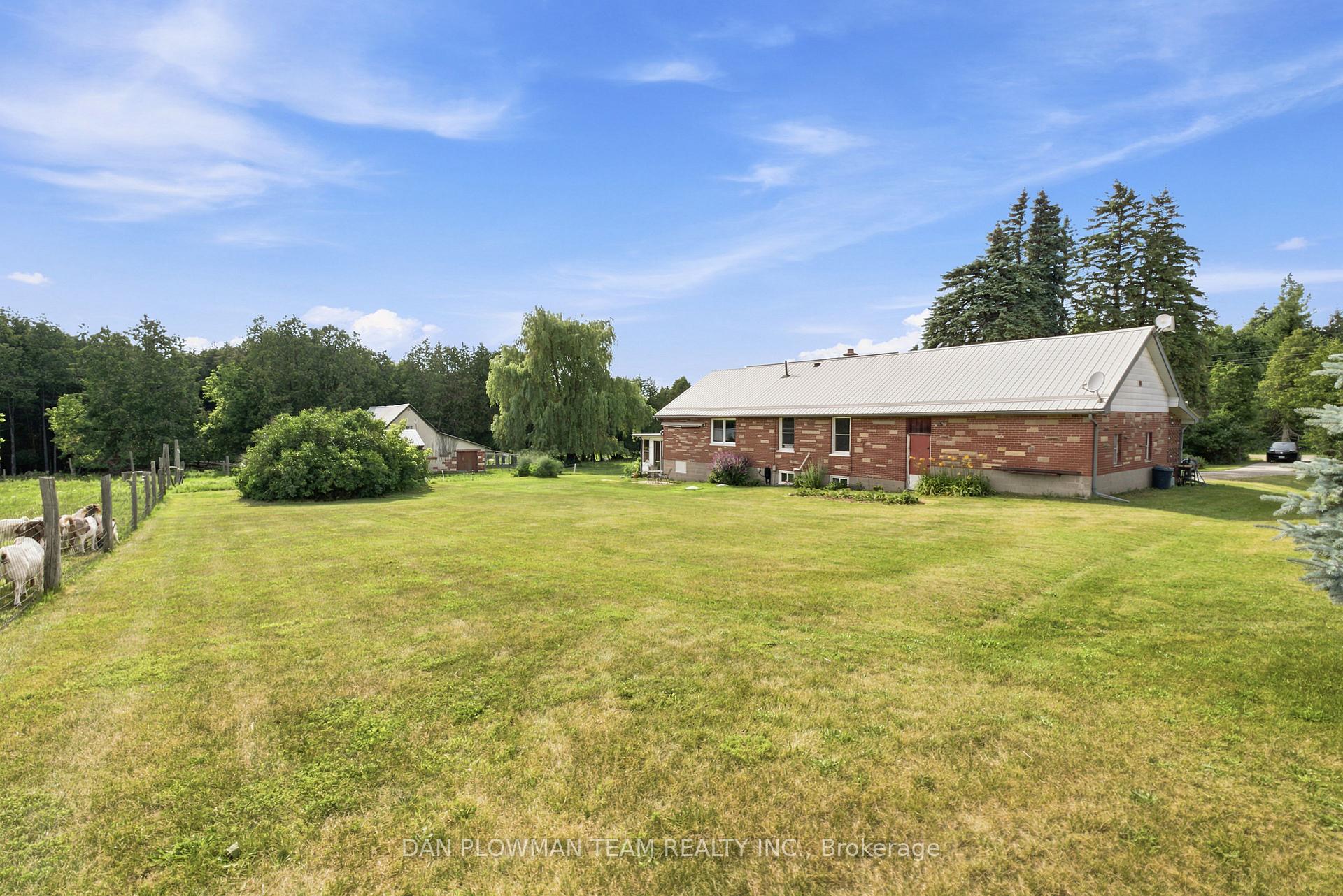 Photo 35 of 590S Brock Concession Rd 4, Brock, Rural Brock — HOMEH