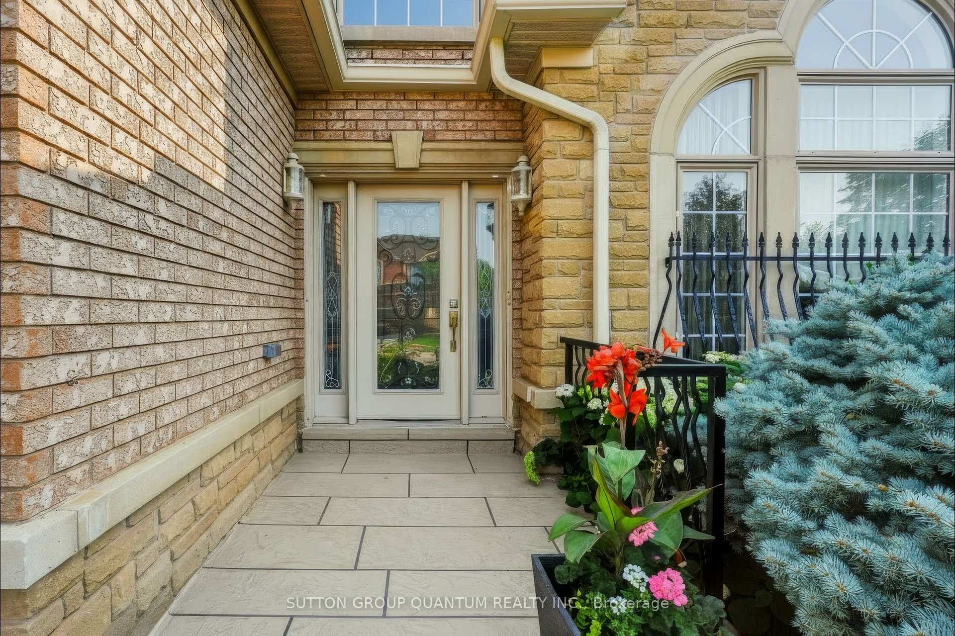 Photo 3 of 1536 Pinery Crescent, Oakville, Joshua Creek — HOMEH