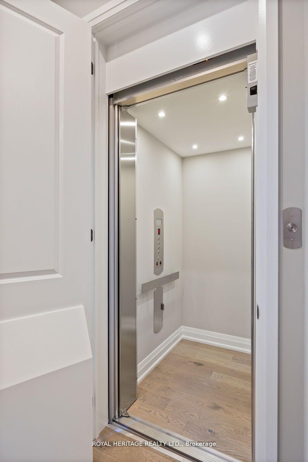 Photo 15 of 7 Inverlynn Way, Whitby, Lynde Creek — HOMEH