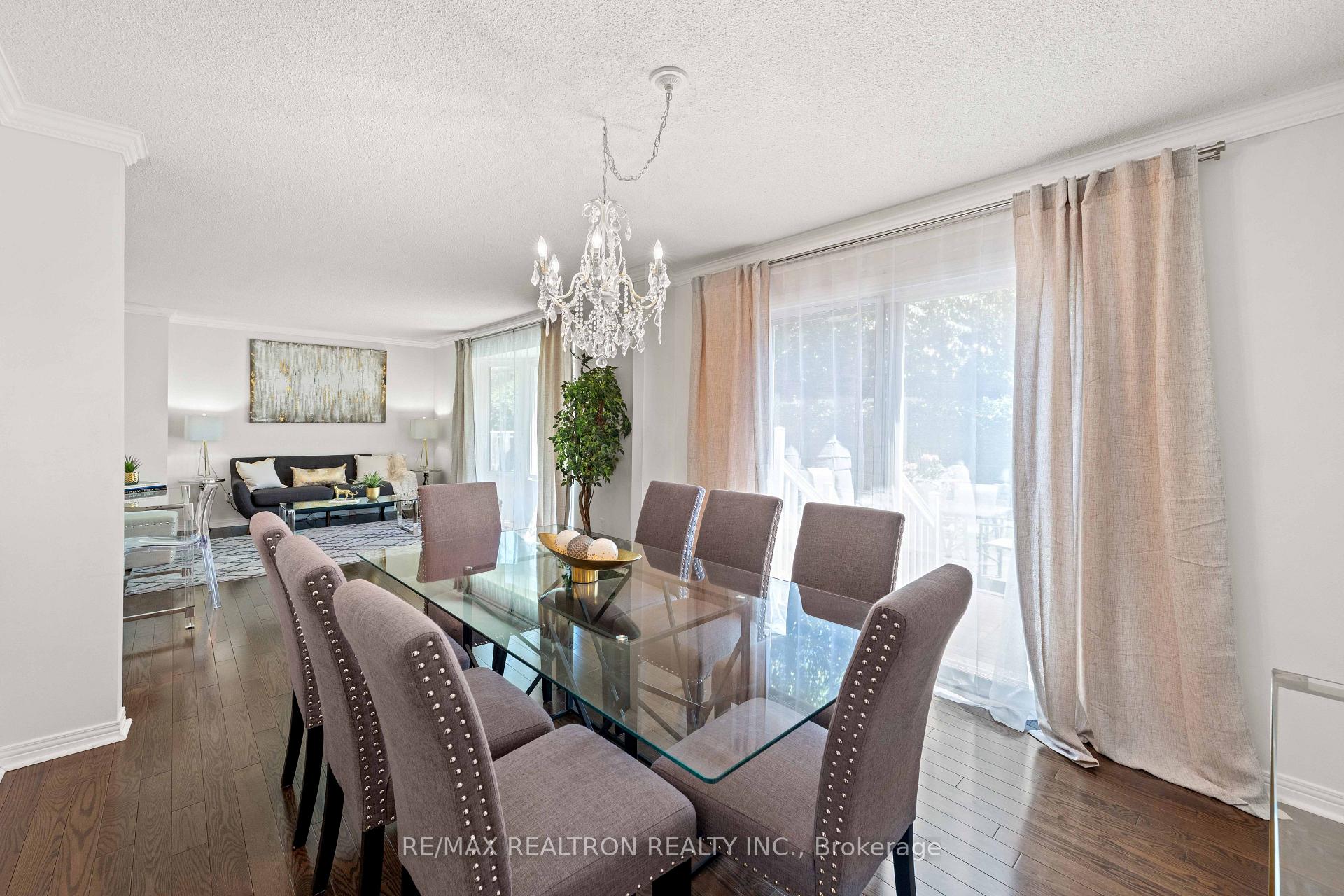 Photo 13 of 143 Spring Gate Boulevard, Vaughan, Crestwood-Springfarm-Yorkhill — HOMEH