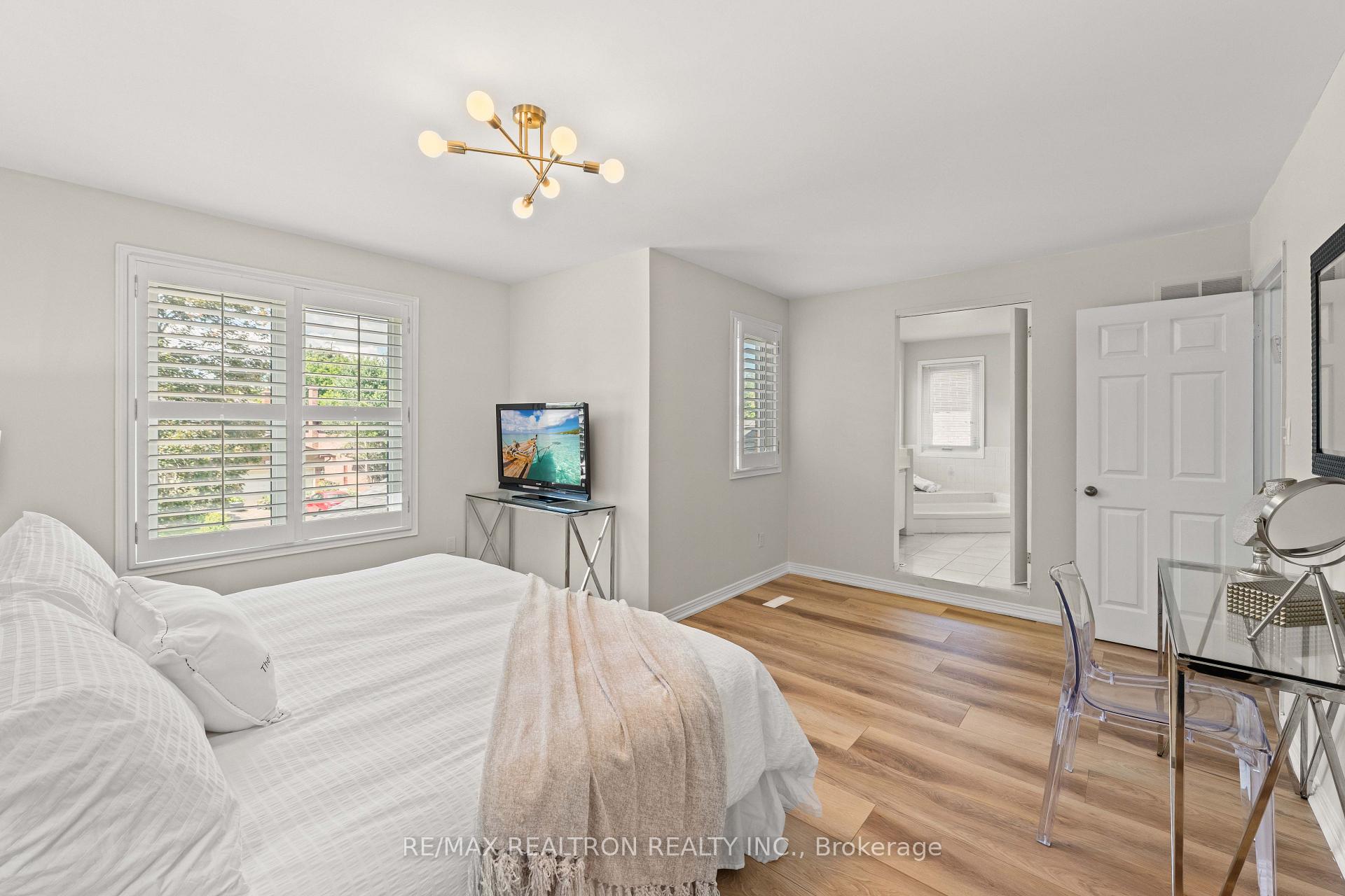 Photo 30 of 143 Spring Gate Boulevard, Vaughan, Crestwood-Springfarm-Yorkhill — HOMEH