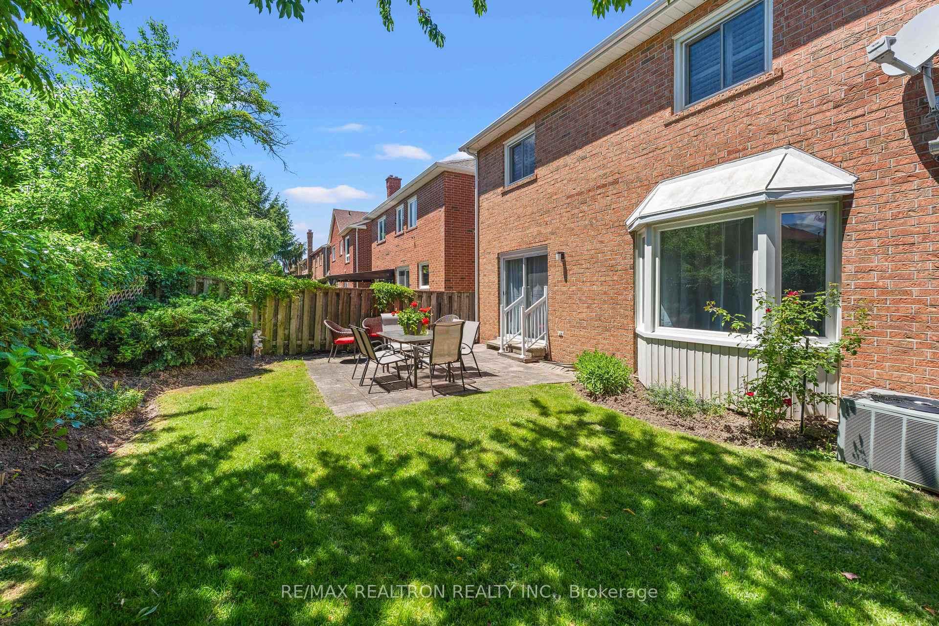 Photo 47 of 143 Spring Gate Boulevard, Vaughan, Crestwood-Springfarm-Yorkhill — HOMEH