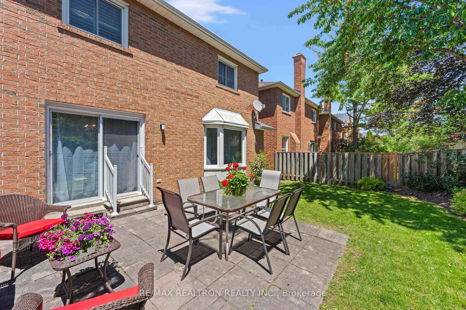 Photo 48 of 143 Spring Gate Boulevard, Vaughan, Crestwood-Springfarm-Yorkhill — HOMEH