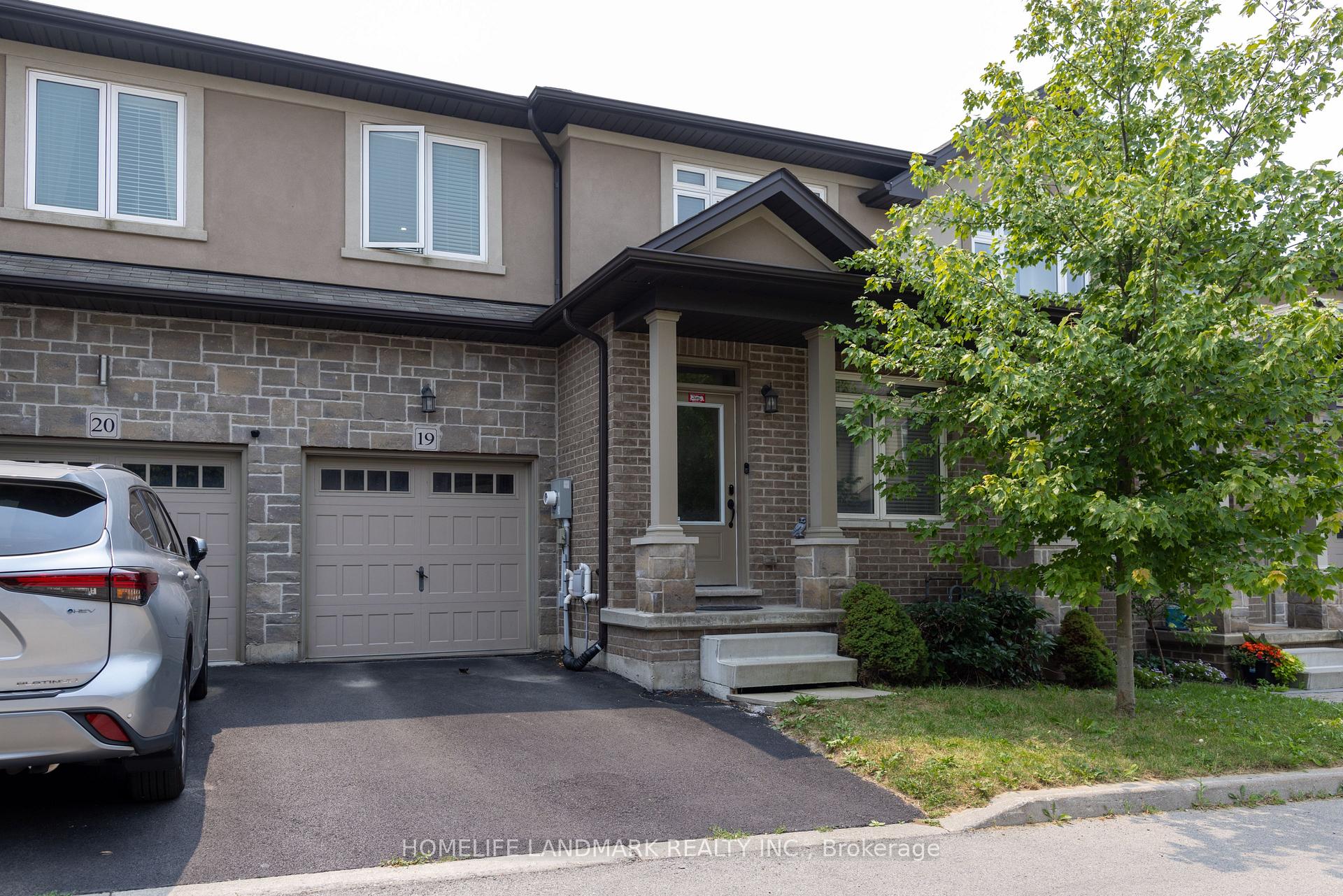 Photo 2 of Unit 19, 421 Kitty Murray Lane, Hamilton, Meadowlands — HOMEH