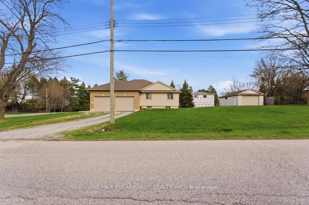 Photo 2 of 80 Lister Avenue, Hamilton, Allison — HOMEH
