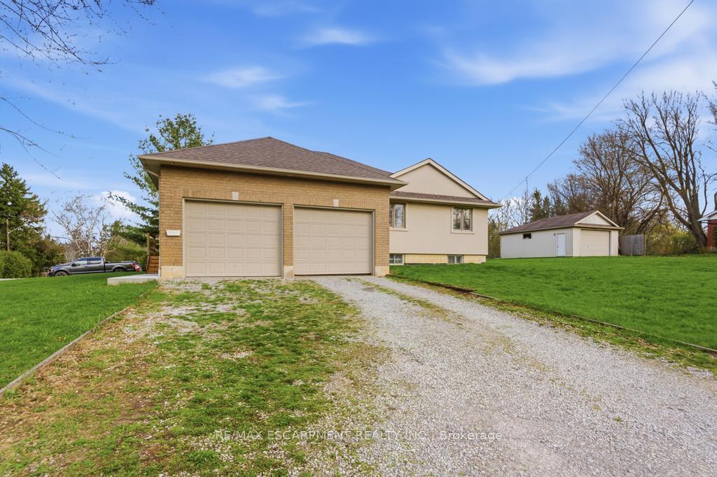 Photo 3 of 80 Lister Avenue, Hamilton, Allison — HOMEH