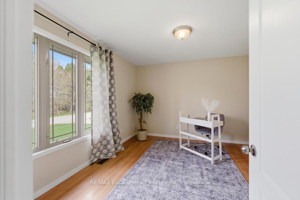 Photo 16 of 80 Lister Avenue, Hamilton, Allison — HOMEH