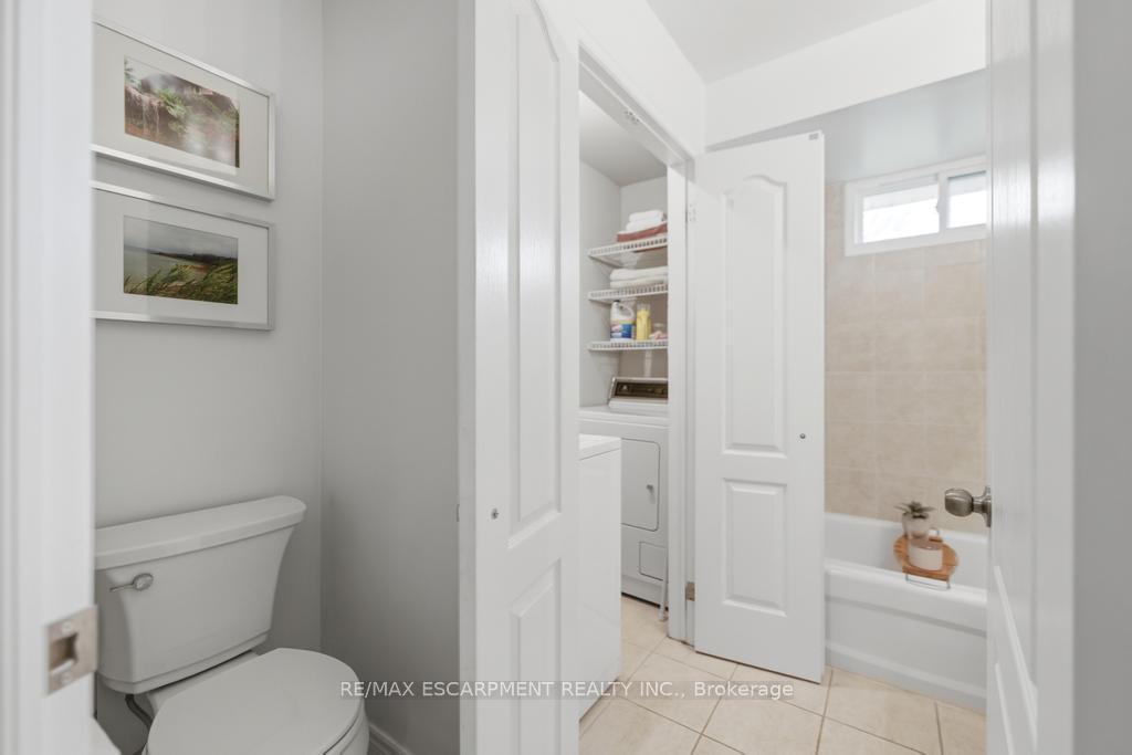 Photo 17 of 80 Lister Avenue, Hamilton, Allison — HOMEH