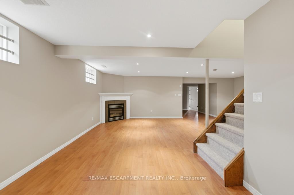 Photo 18 of 80 Lister Avenue, Hamilton, Allison — HOMEH