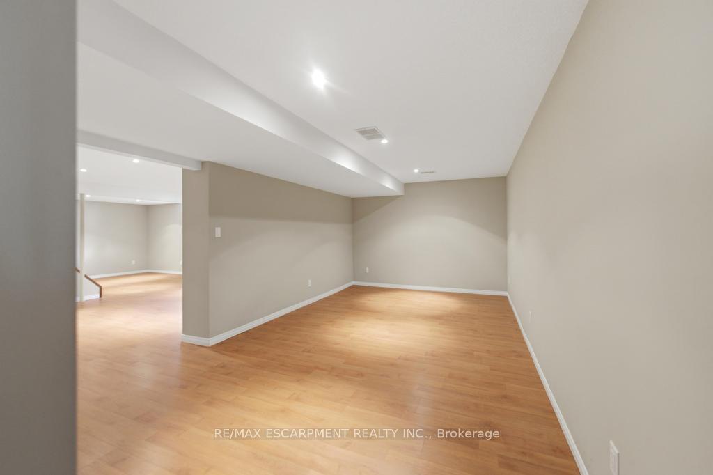 Photo 23 of 80 Lister Avenue, Hamilton, Allison — HOMEH