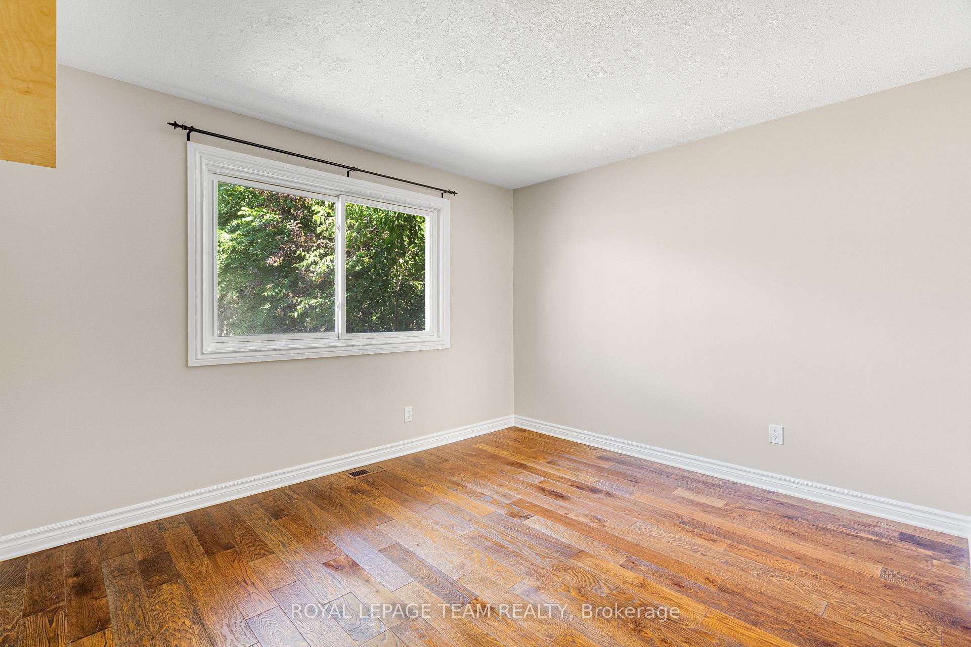 Photo 21 of 475 Melbourne Avenue, Ottawa, McKellar/Highland — HOMEH