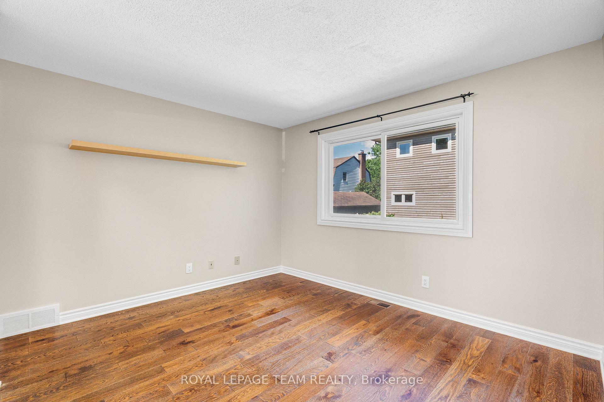 Photo 22 of 475 Melbourne Avenue, Ottawa, McKellar/Highland — HOMEH