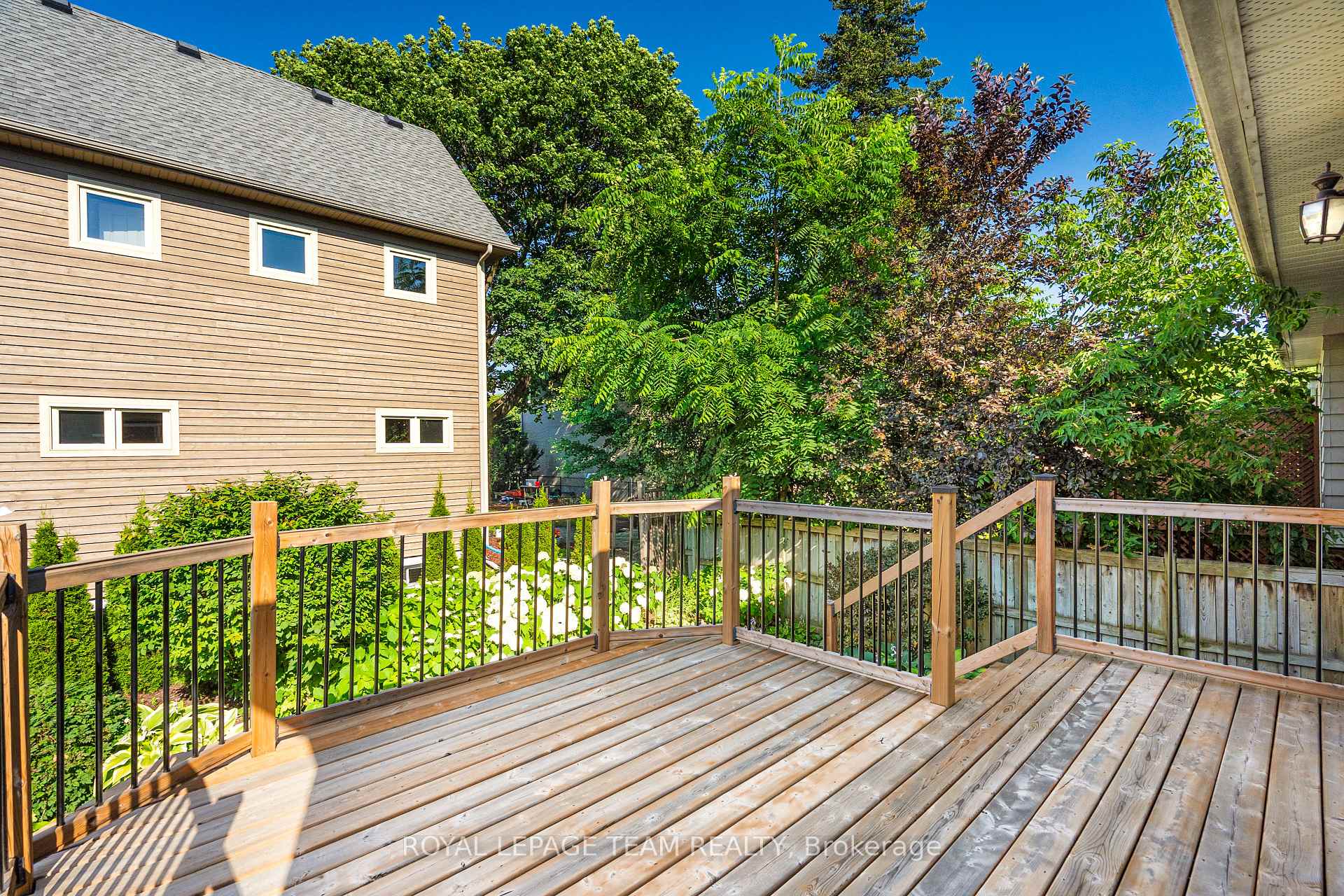 Photo 38 of 475 Melbourne Avenue, Ottawa, McKellar/Highland — HOMEH
