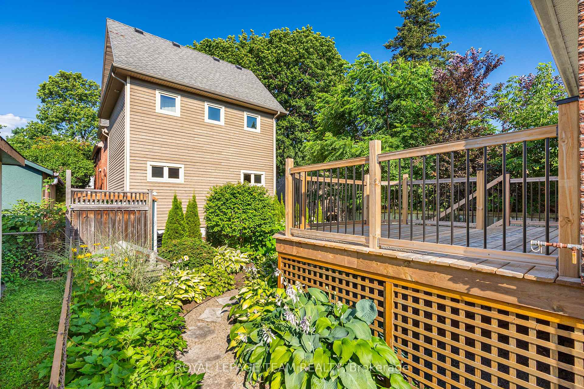 Photo 39 of 475 Melbourne Avenue, Ottawa, McKellar/Highland — HOMEH
