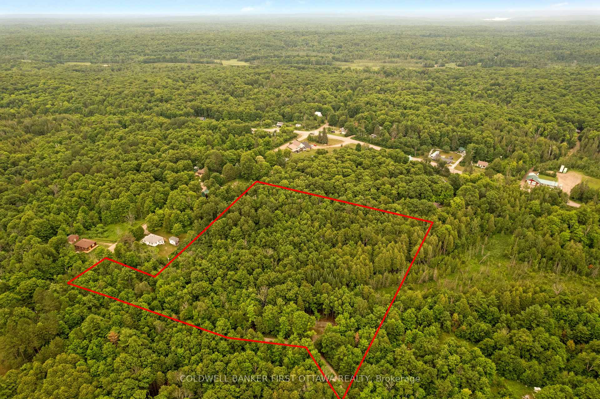 Photo 2 of 1039 Sunset Strip Lane, Frontenac, Frontenac North — HOMEH