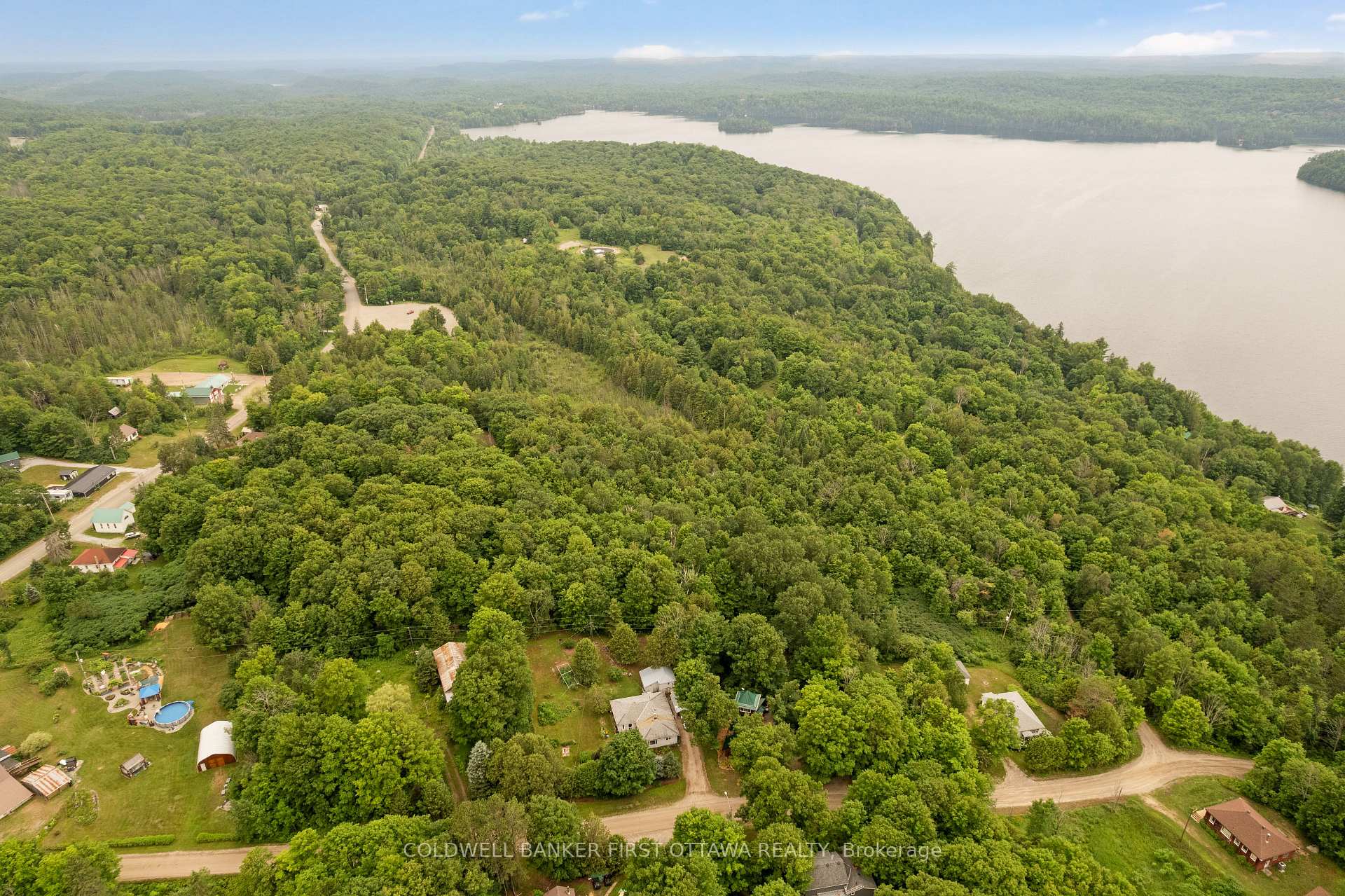 Photo 7 of 1039 Sunset Strip Lane, Frontenac, Frontenac North — HOMEH