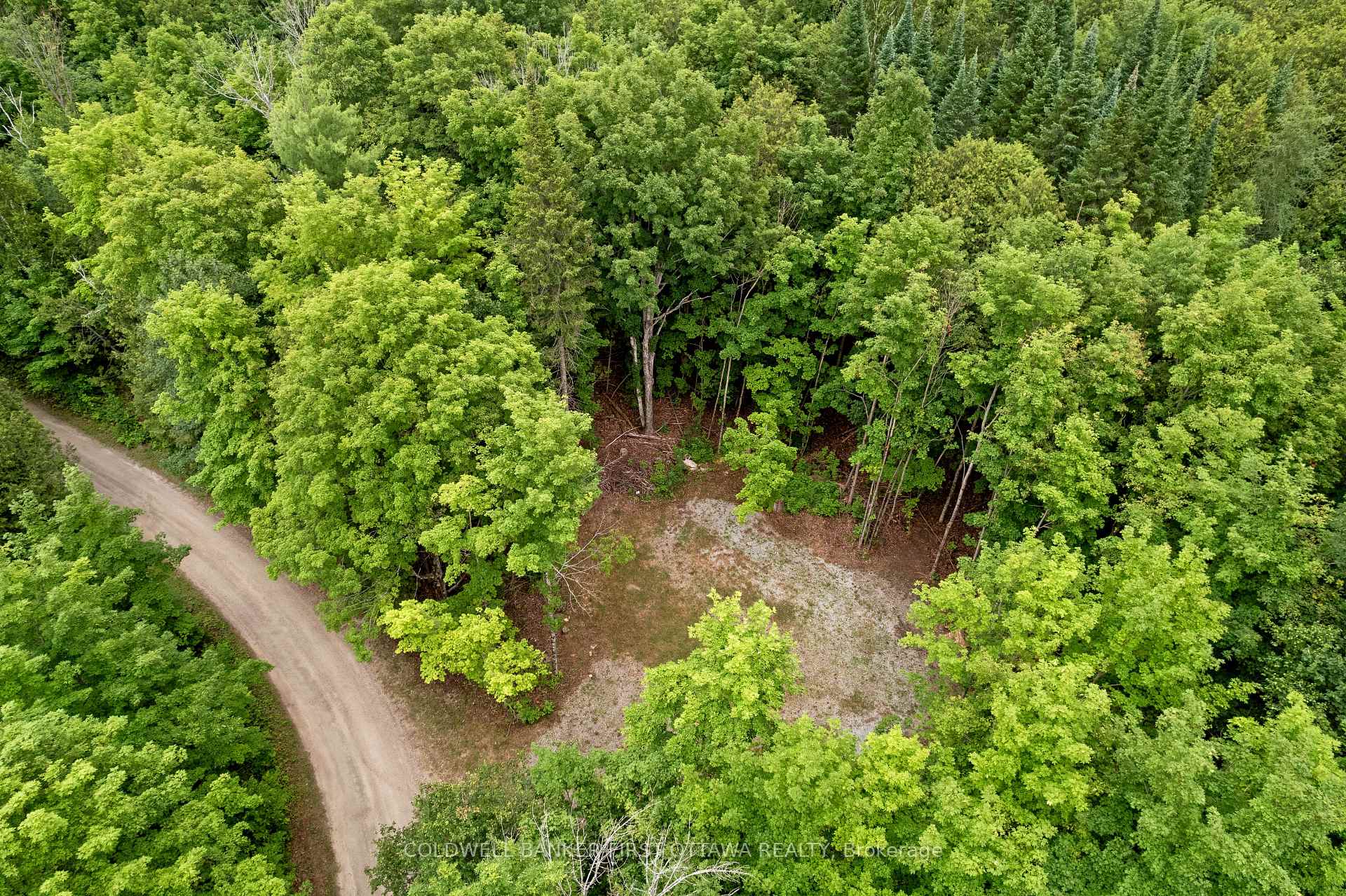 Photo 13 of 1039 Sunset Strip Lane, Frontenac, Frontenac North — HOMEH