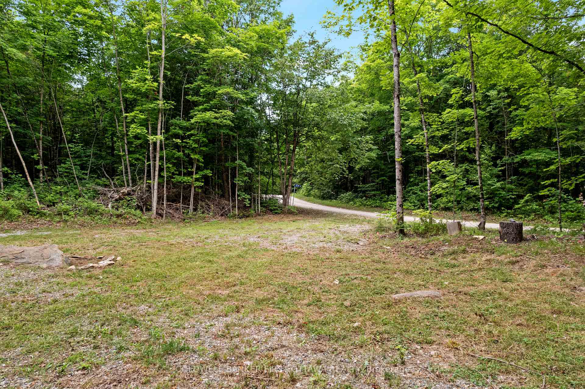 Photo 22 of 1039 Sunset Strip Lane, Frontenac, Frontenac North — HOMEH