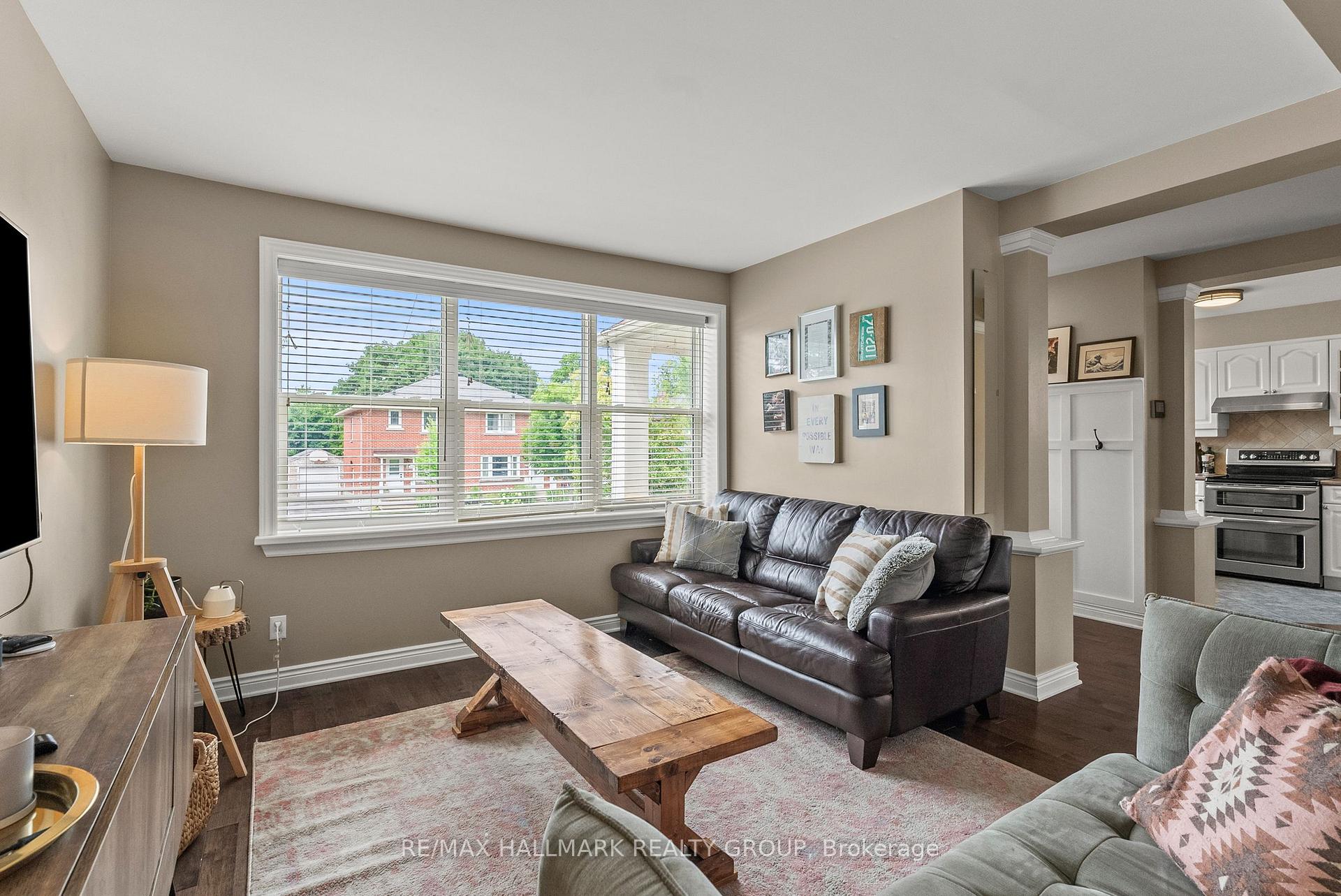 Photo 12 of 701 Cole Avenue, Ottawa, Laurentianview — HOMEH