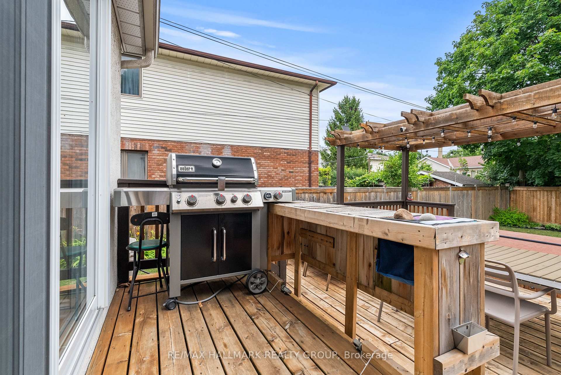 Photo 32 of 701 Cole Avenue, Ottawa, Laurentianview — HOMEH