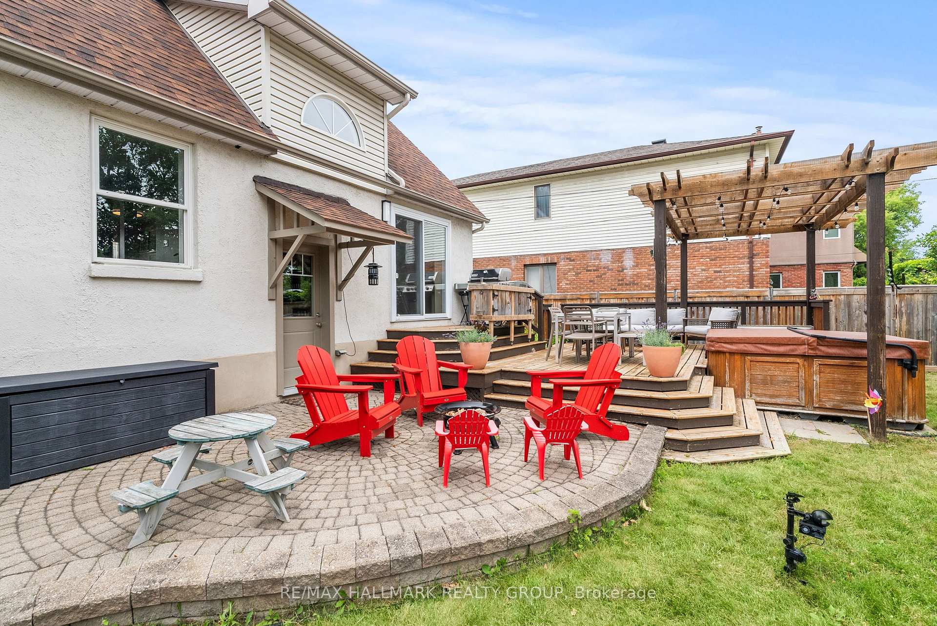 Photo 35 of 701 Cole Avenue, Ottawa, Laurentianview — HOMEH
