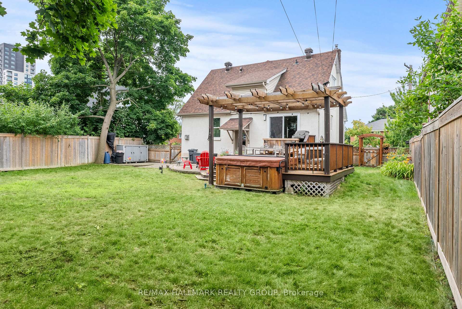 Photo 36 of 701 Cole Avenue, Ottawa, Laurentianview — HOMEH
