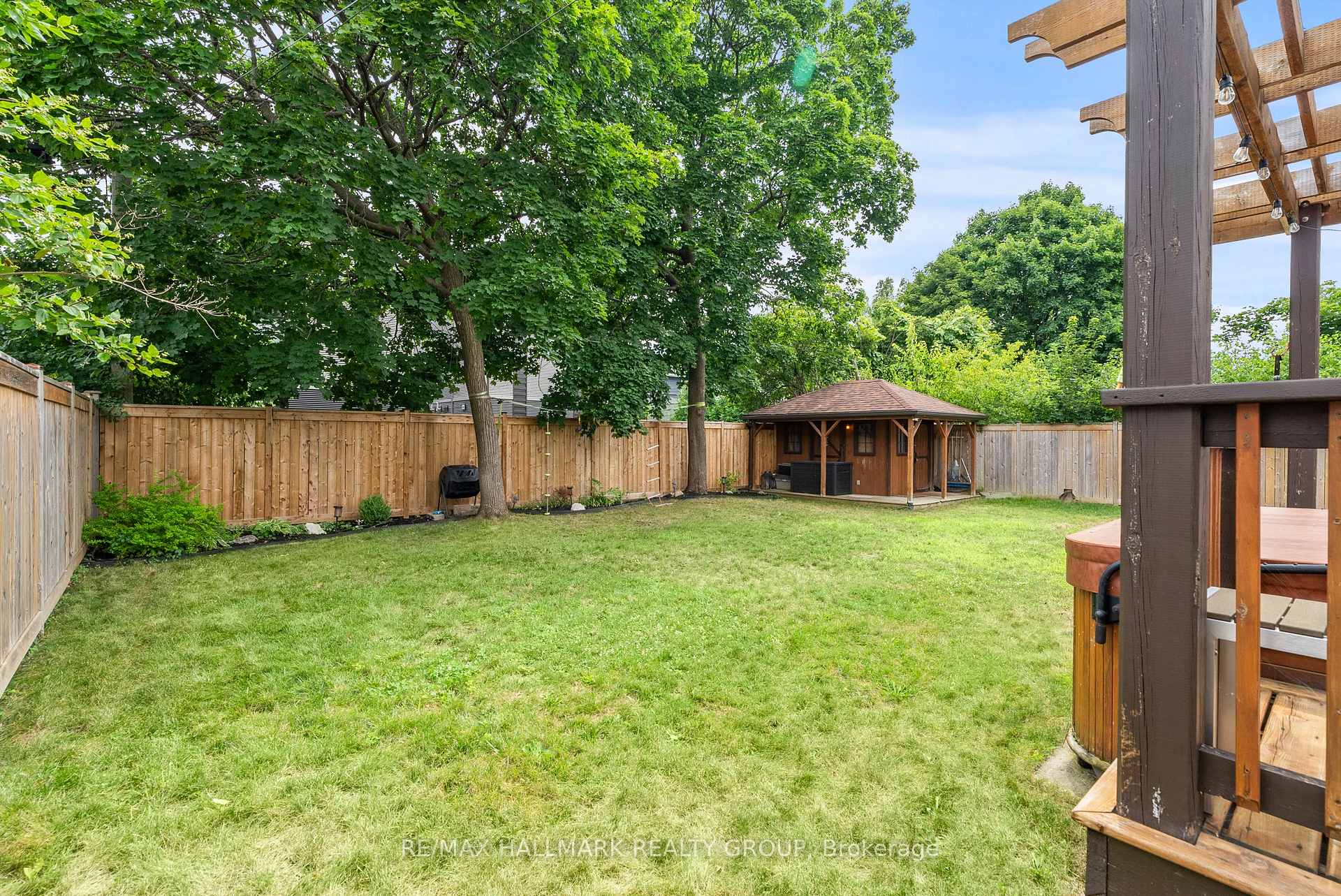 Photo 38 of 701 Cole Avenue, Ottawa, Laurentianview — HOMEH