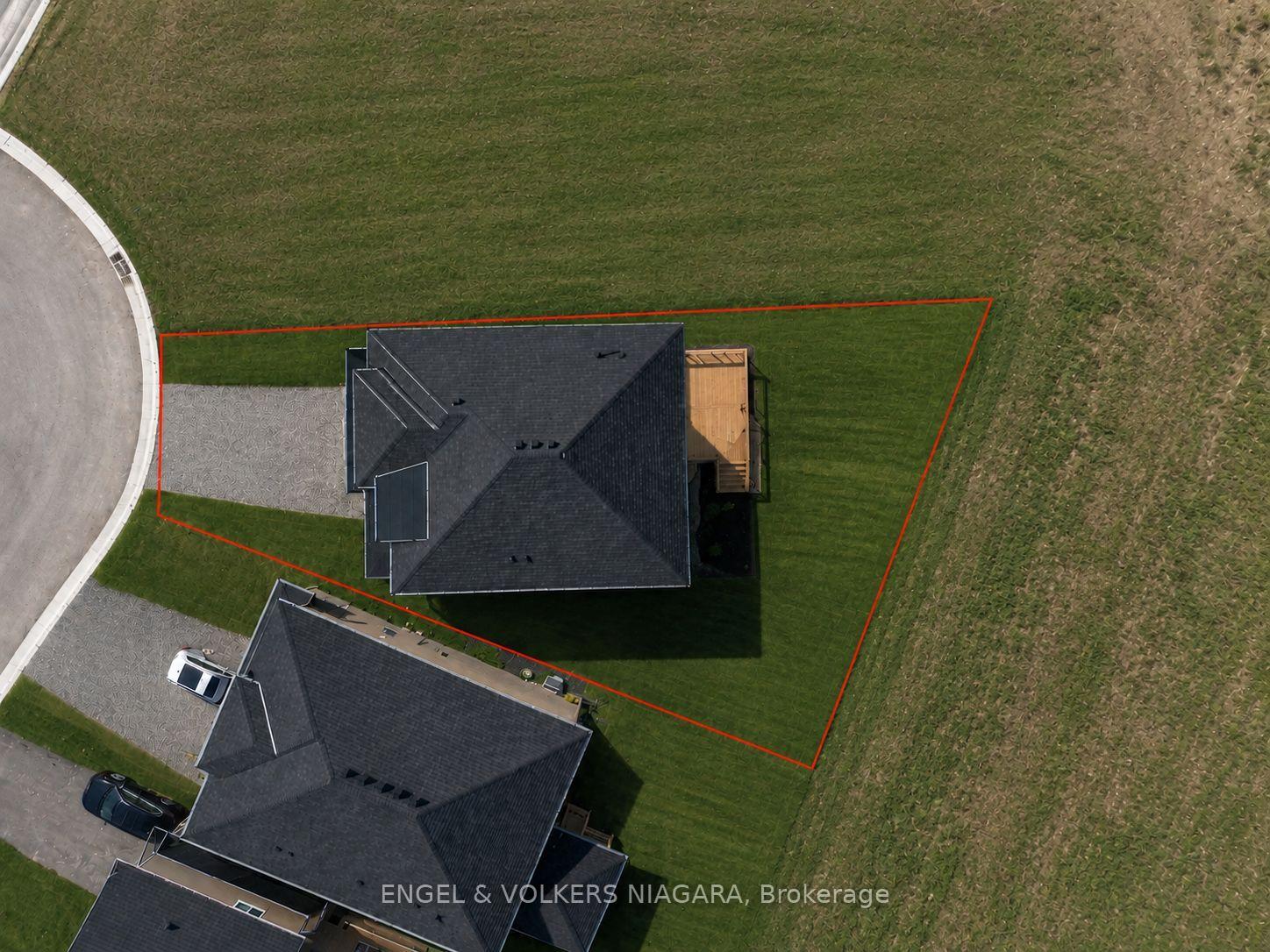 Photo 19 of 25 Elvira Way, Thorold, Rolling Meadows — HOMEH