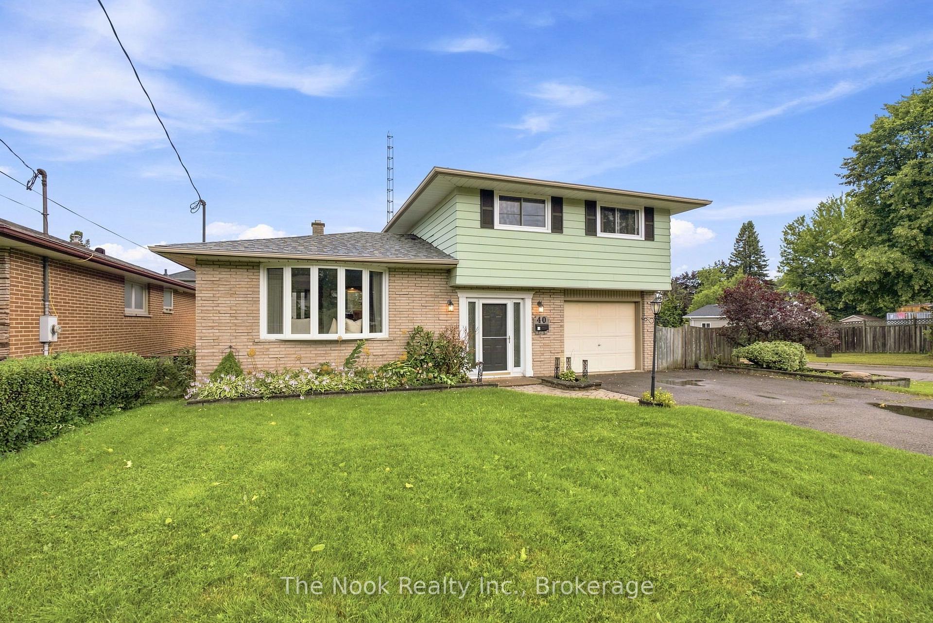 Photo 2 of 40 Keewatin Street S, Oshawa, Donevan — HOMEH