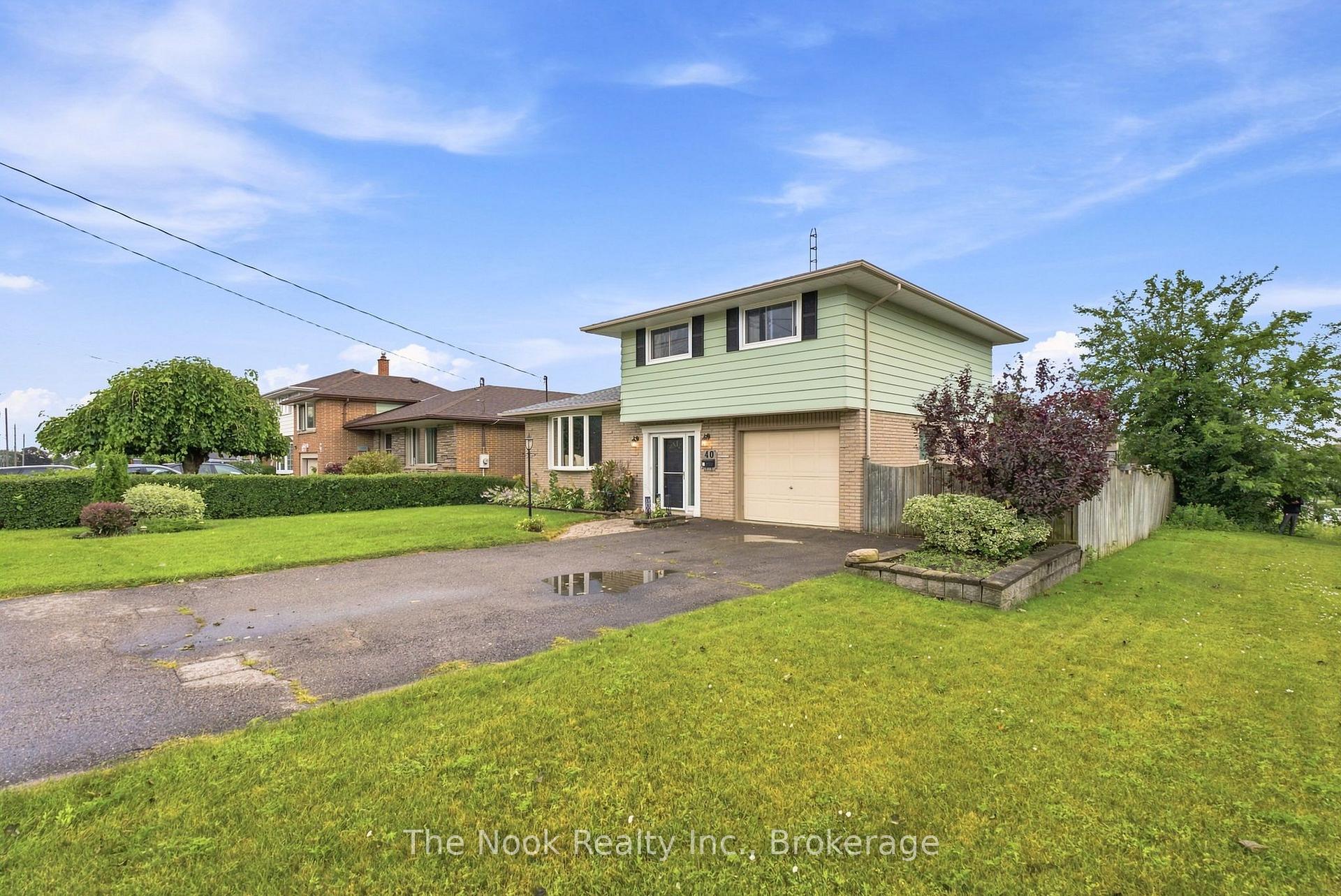 Photo 3 of 40 Keewatin Street S, Oshawa, Donevan — HOMEH