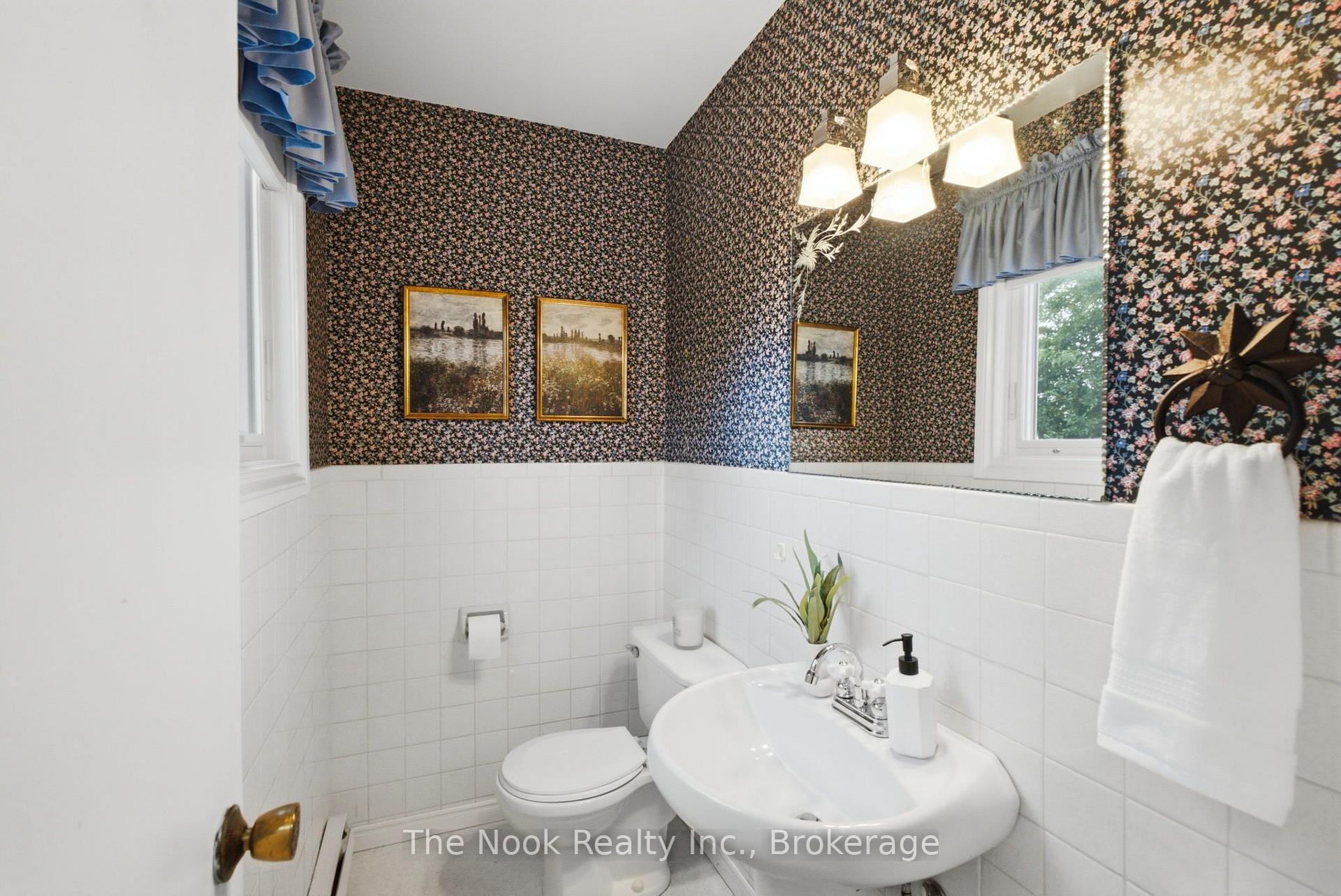 Photo 15 of 40 Keewatin Street S, Oshawa, Donevan — HOMEH