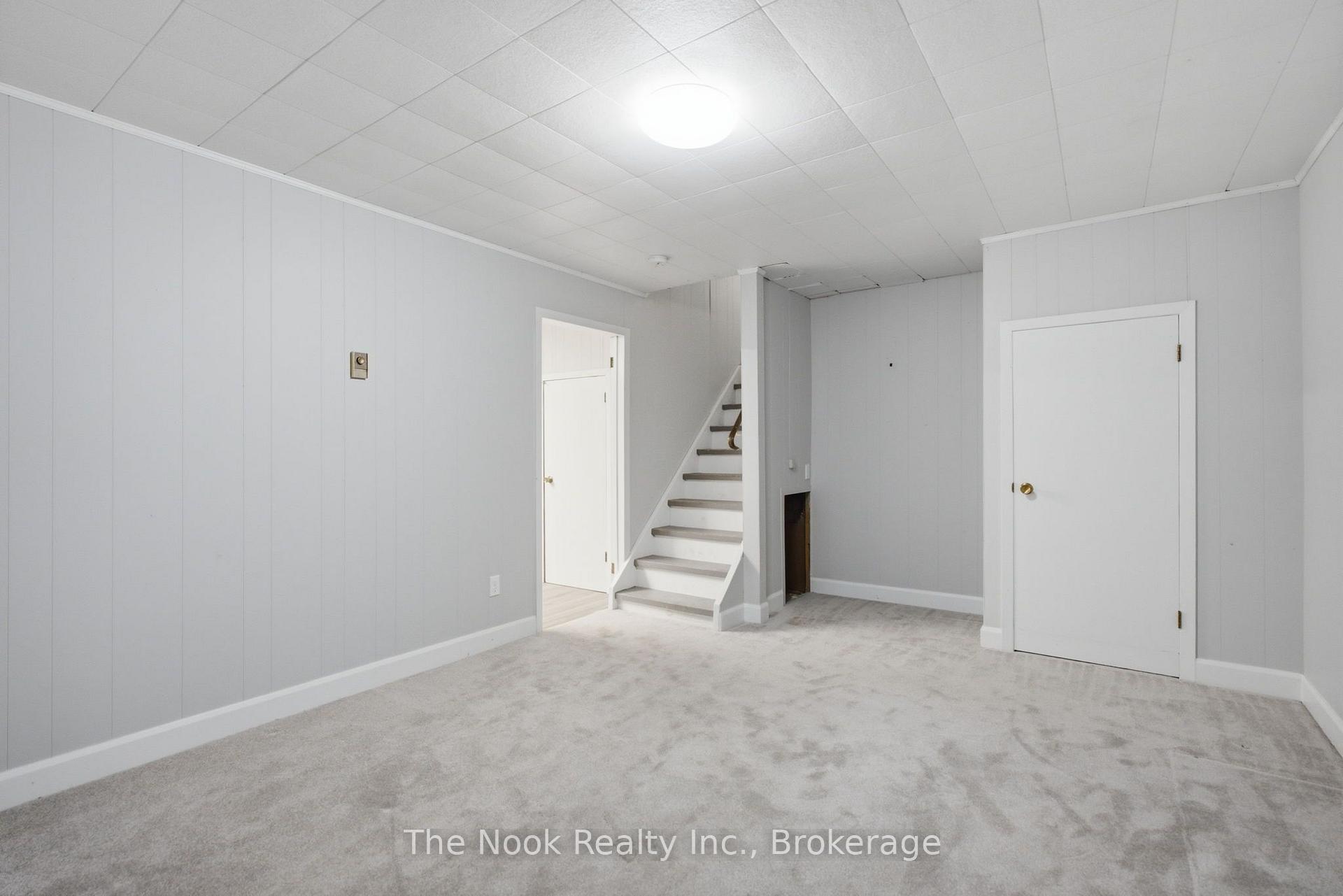 Photo 39 of 40 Keewatin Street S, Oshawa, Donevan — HOMEH
