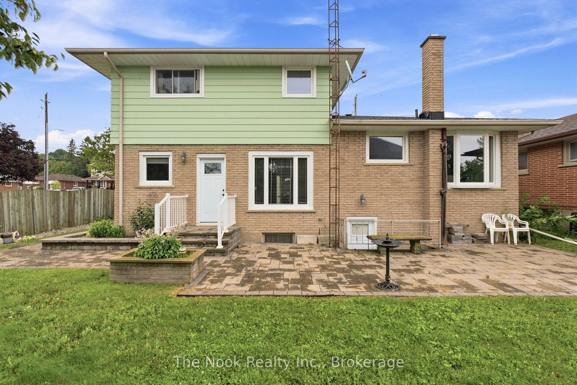 Photo 43 of 40 Keewatin Street S, Oshawa, Donevan — HOMEH